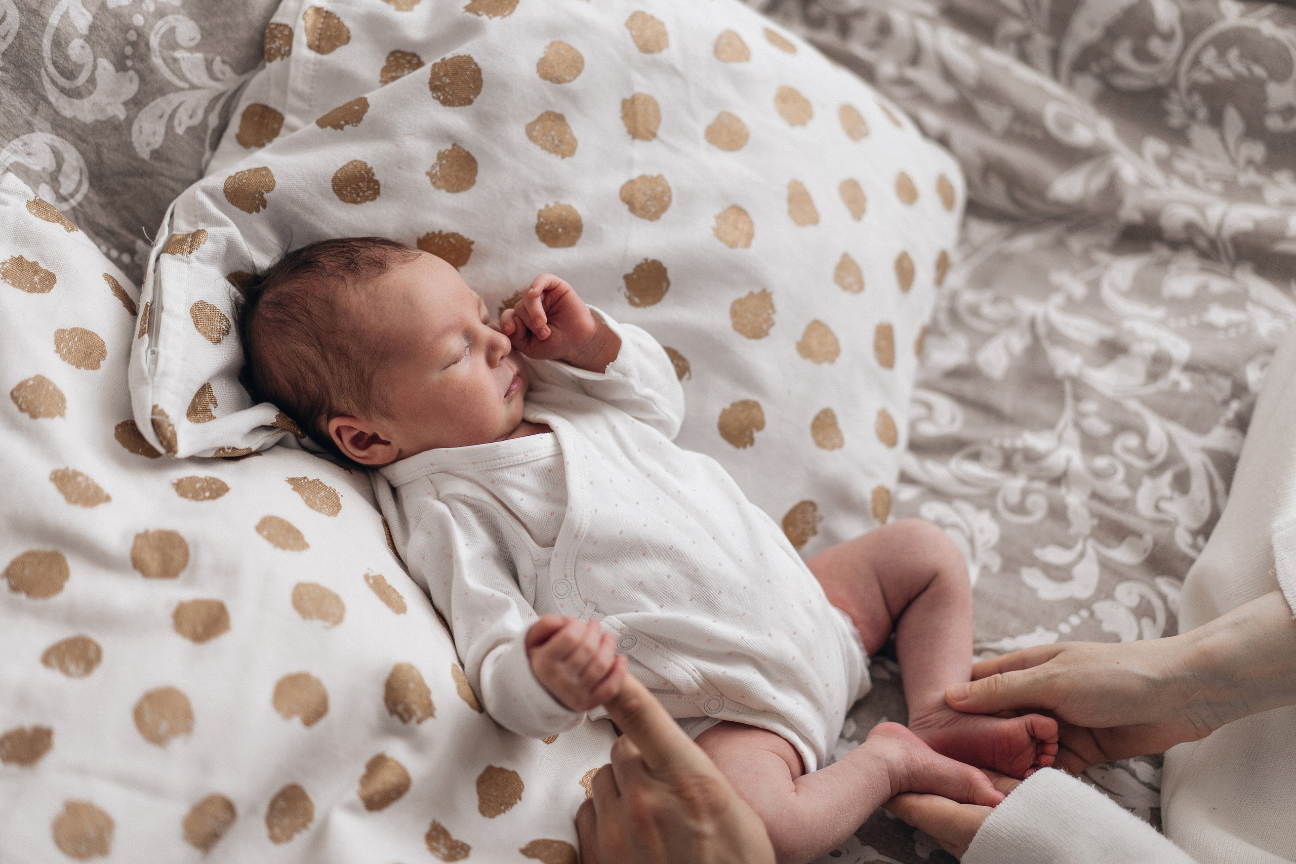 Полина и Андрей. Фотограф новорождённых малышей в Уфе