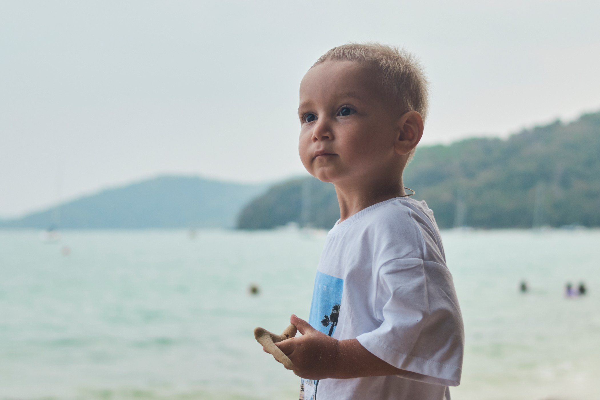 Фотосессия на пляже Пхукета с ребёнком