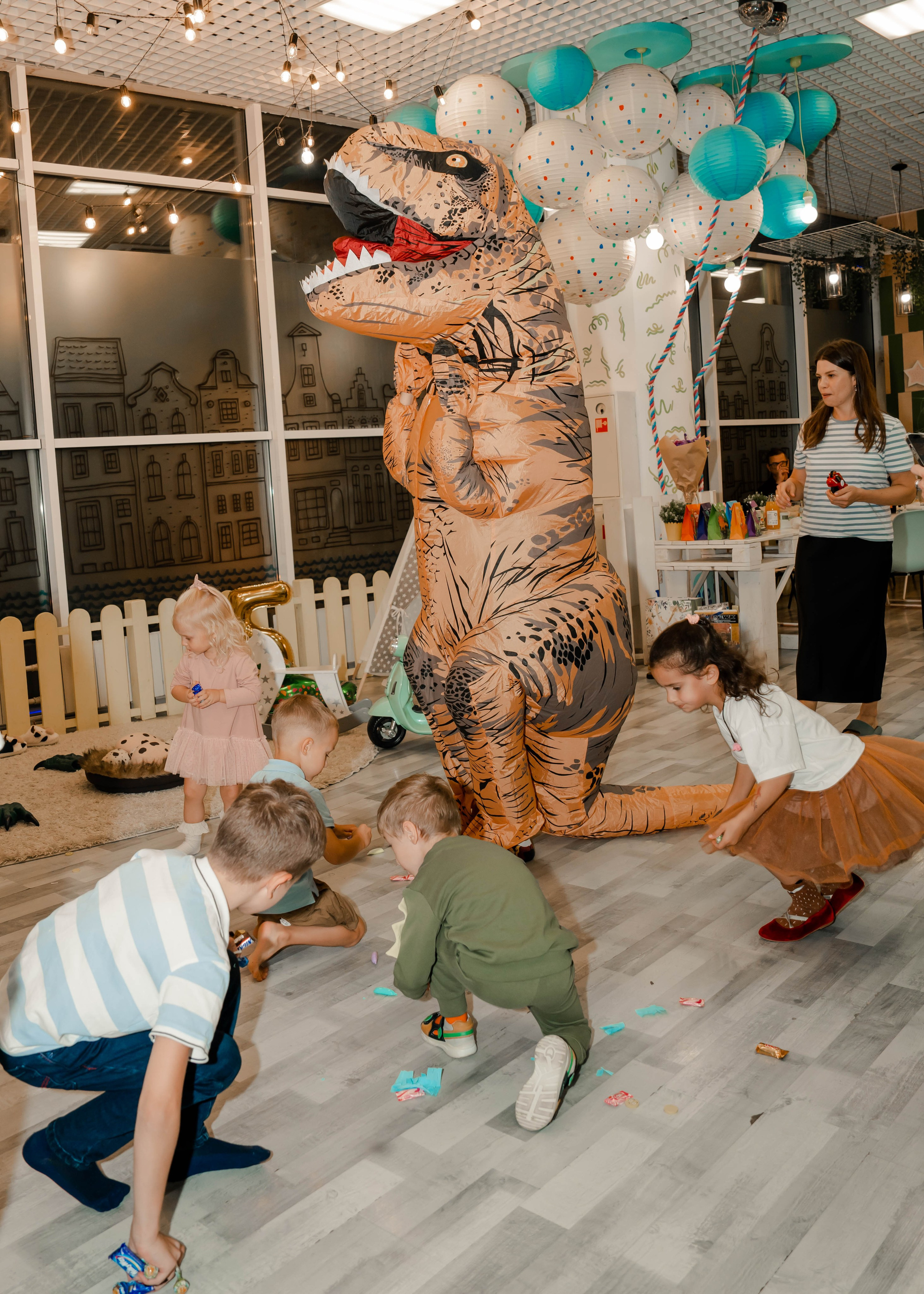 Грозный Тирекс. Крамер Юлиана детский и семейный фотограф