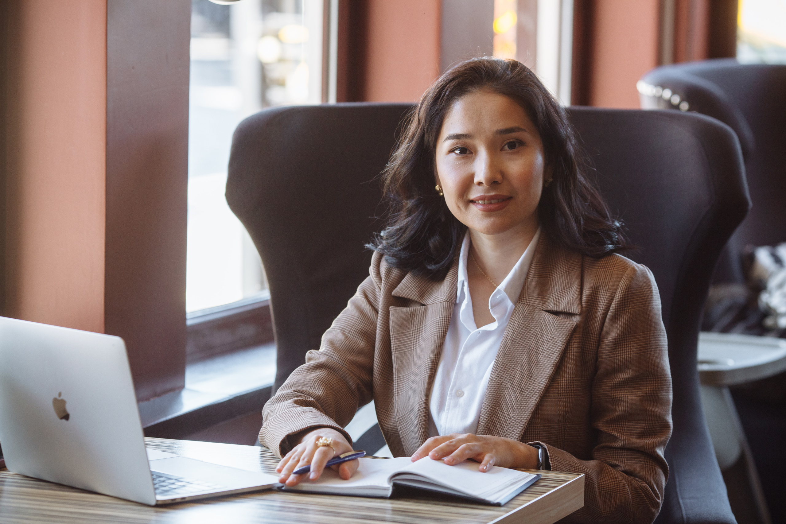 Бизнес портреты в Алматы. Фотограф в Алматы Сиражев Карымсак. Фотосессия, бизнес портреты