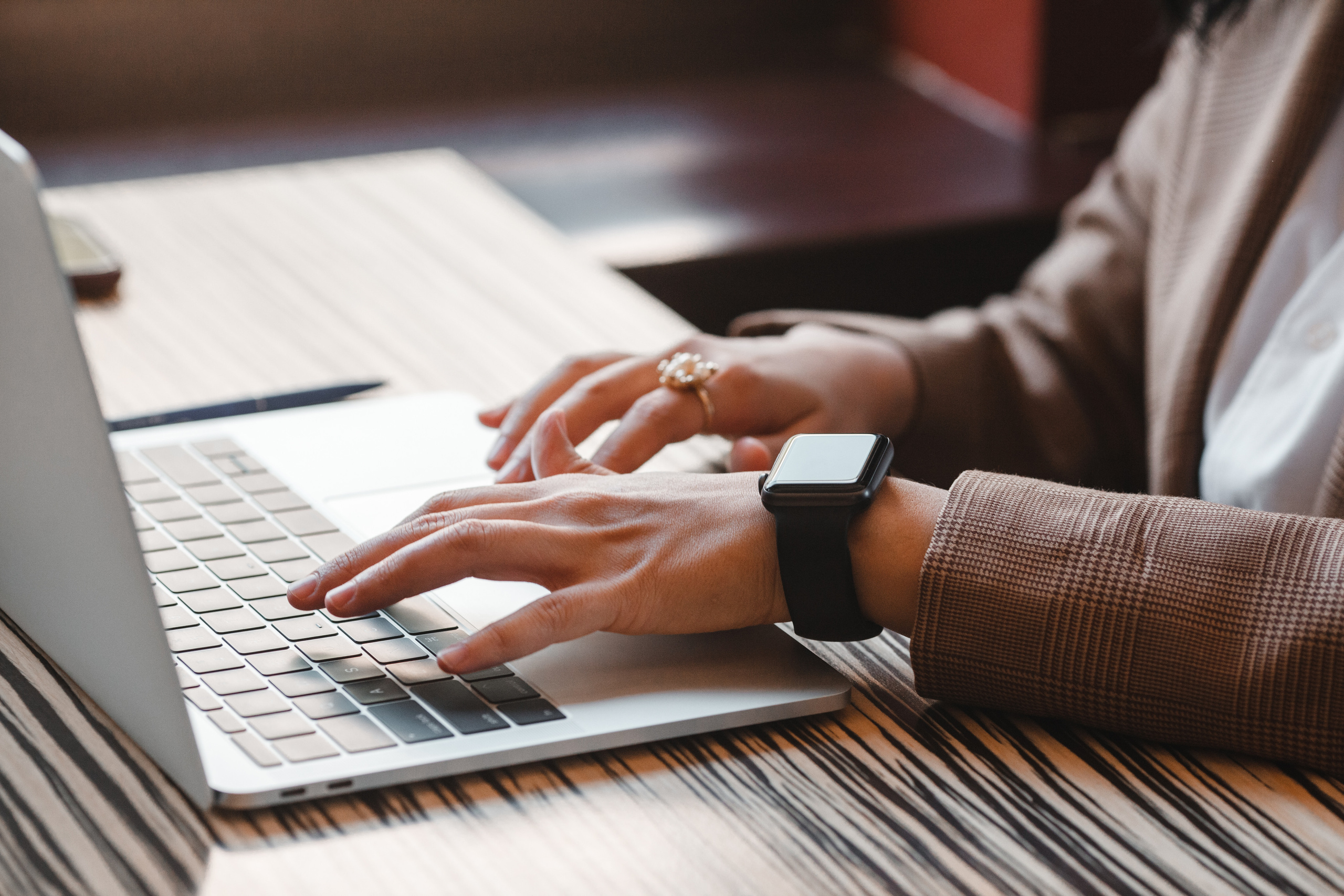 Бизнес портреты в Алматы. Фотограф в Алматы Сиражев Карымсак. Фотосессия, бизнес портреты