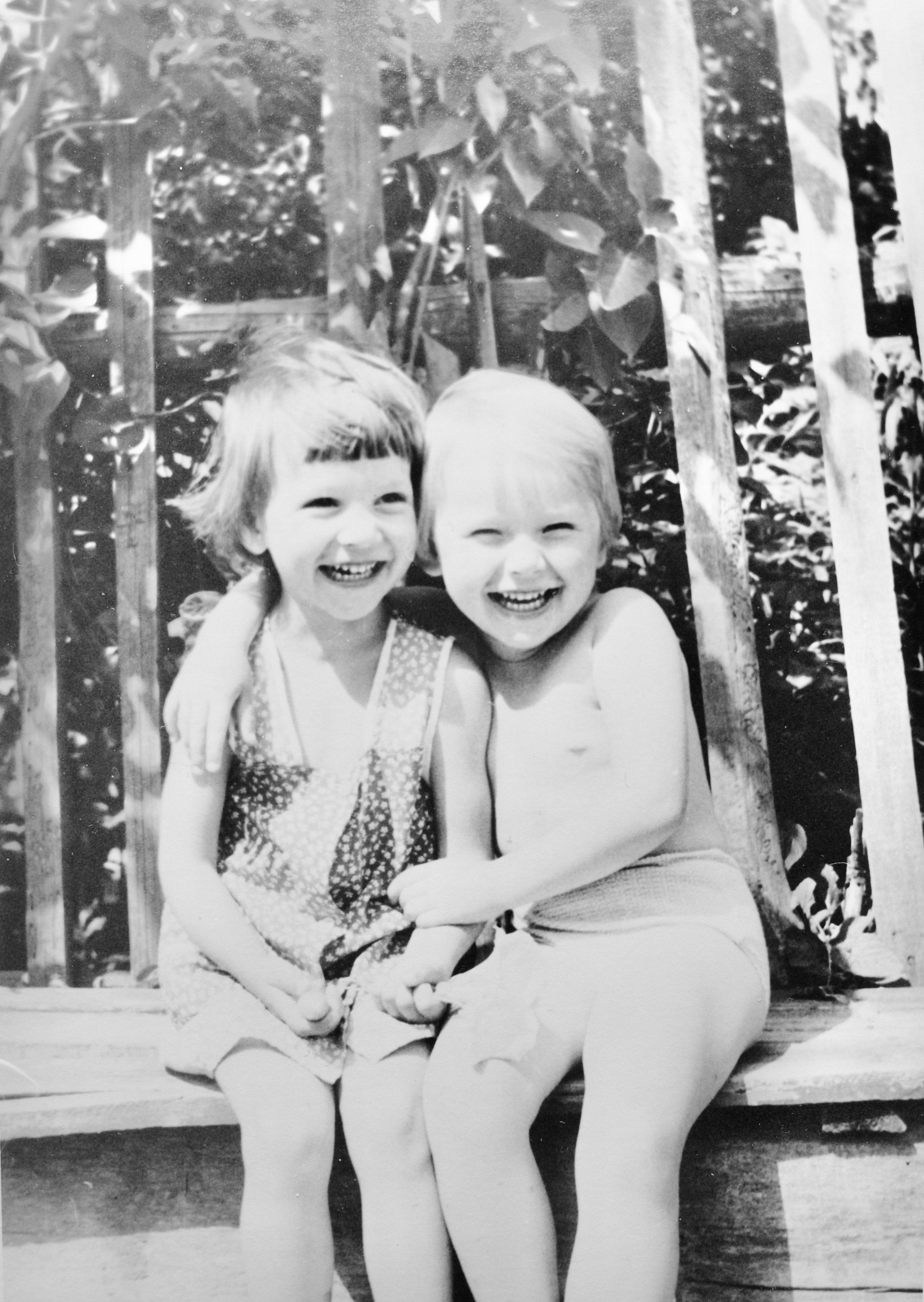 Личные фото. Школьные выпускные альбомы в Москве Марина Николаева