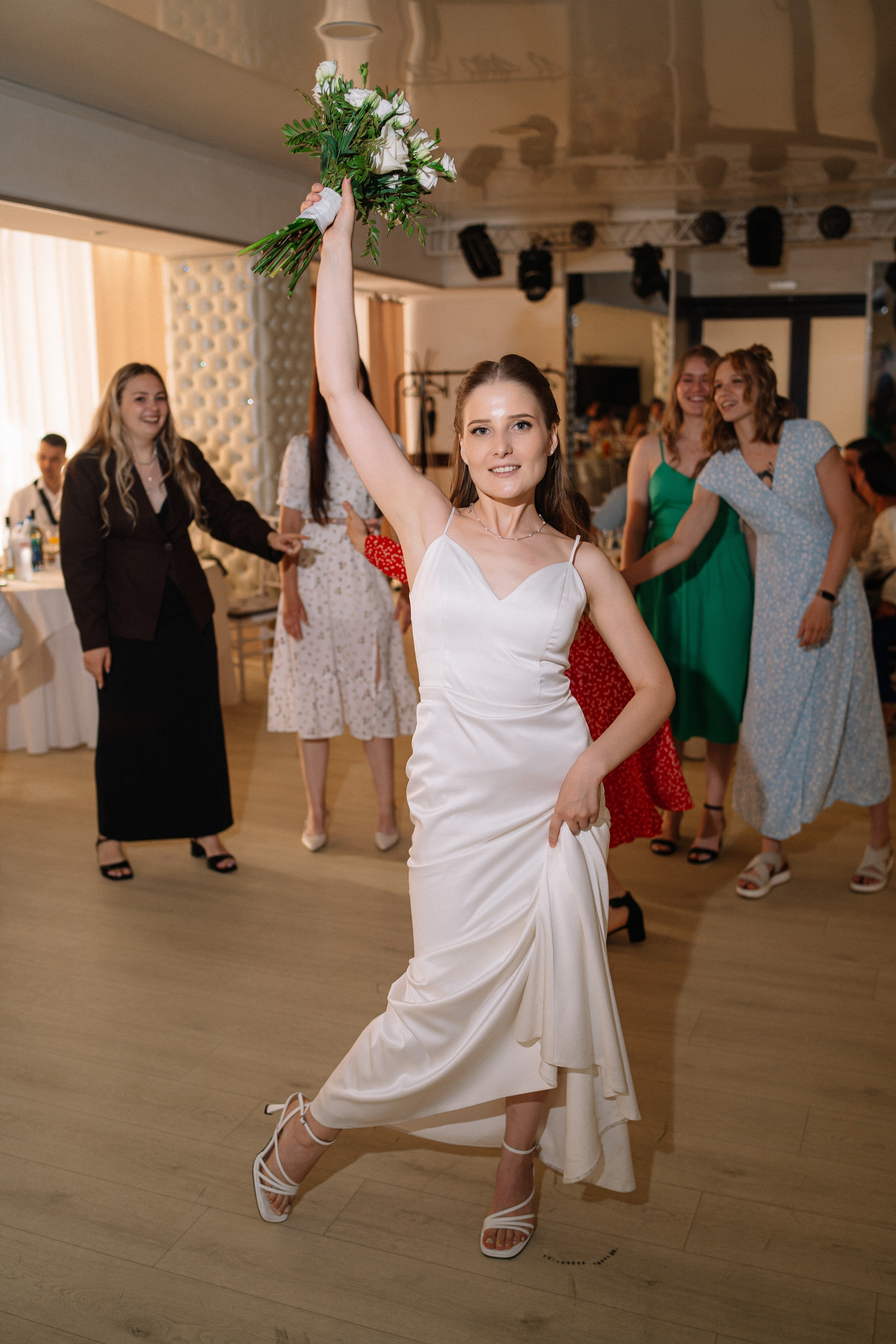 Анастасия и Роман — банкет Времена года. Репортажный (Event) фотограф в Барнауле | Даниил Маркин | Качество и вайб