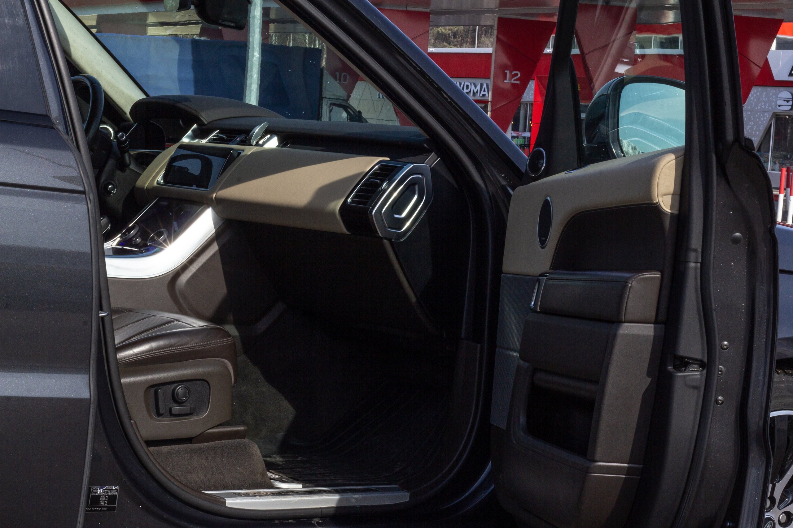 Фотосессия с мотоциклами и автомобилями. Предметный фотограф в Москве и Московской области