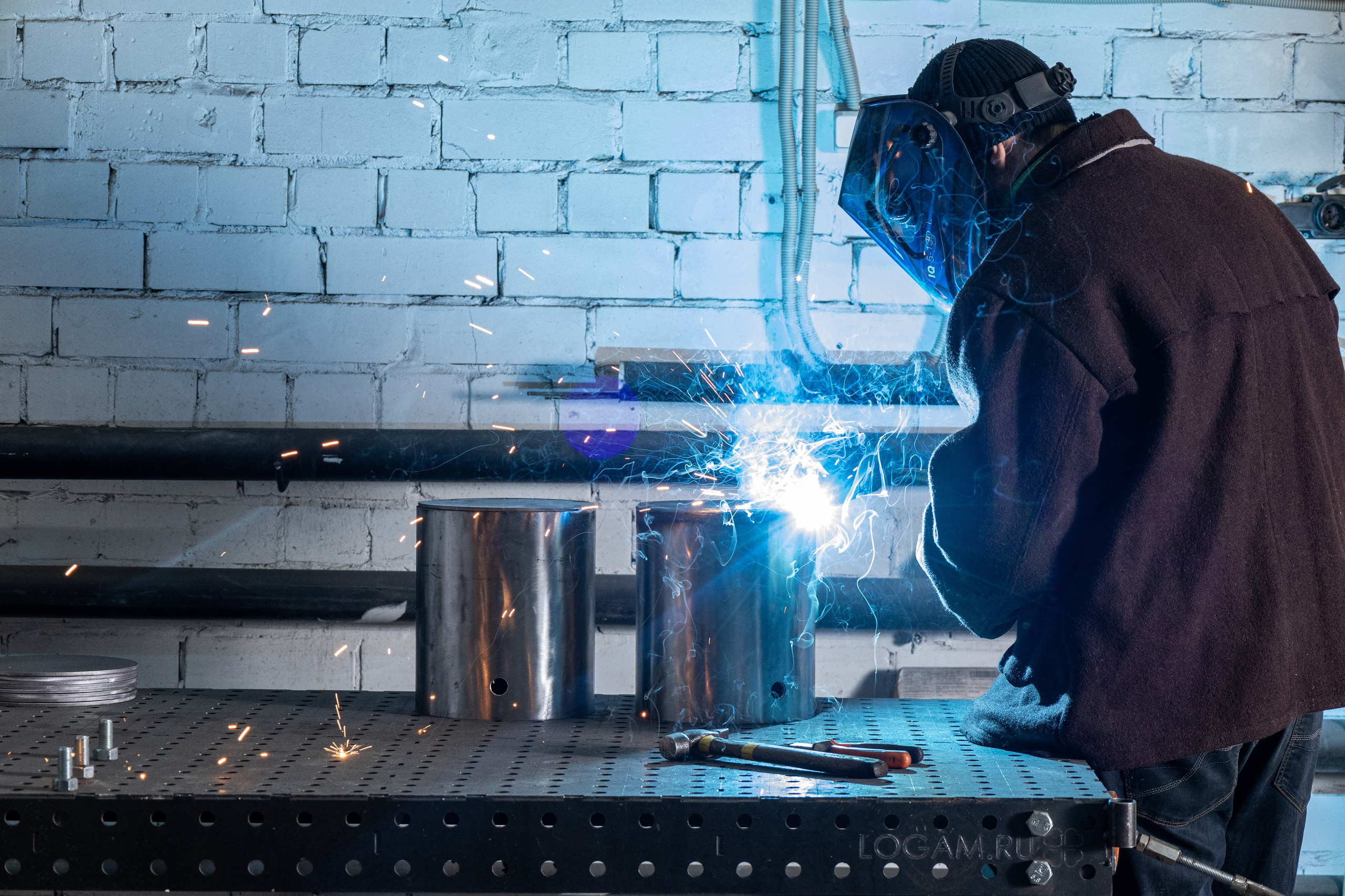 Фотография с участием людей. Предметный фотограф в Москве и Московской области