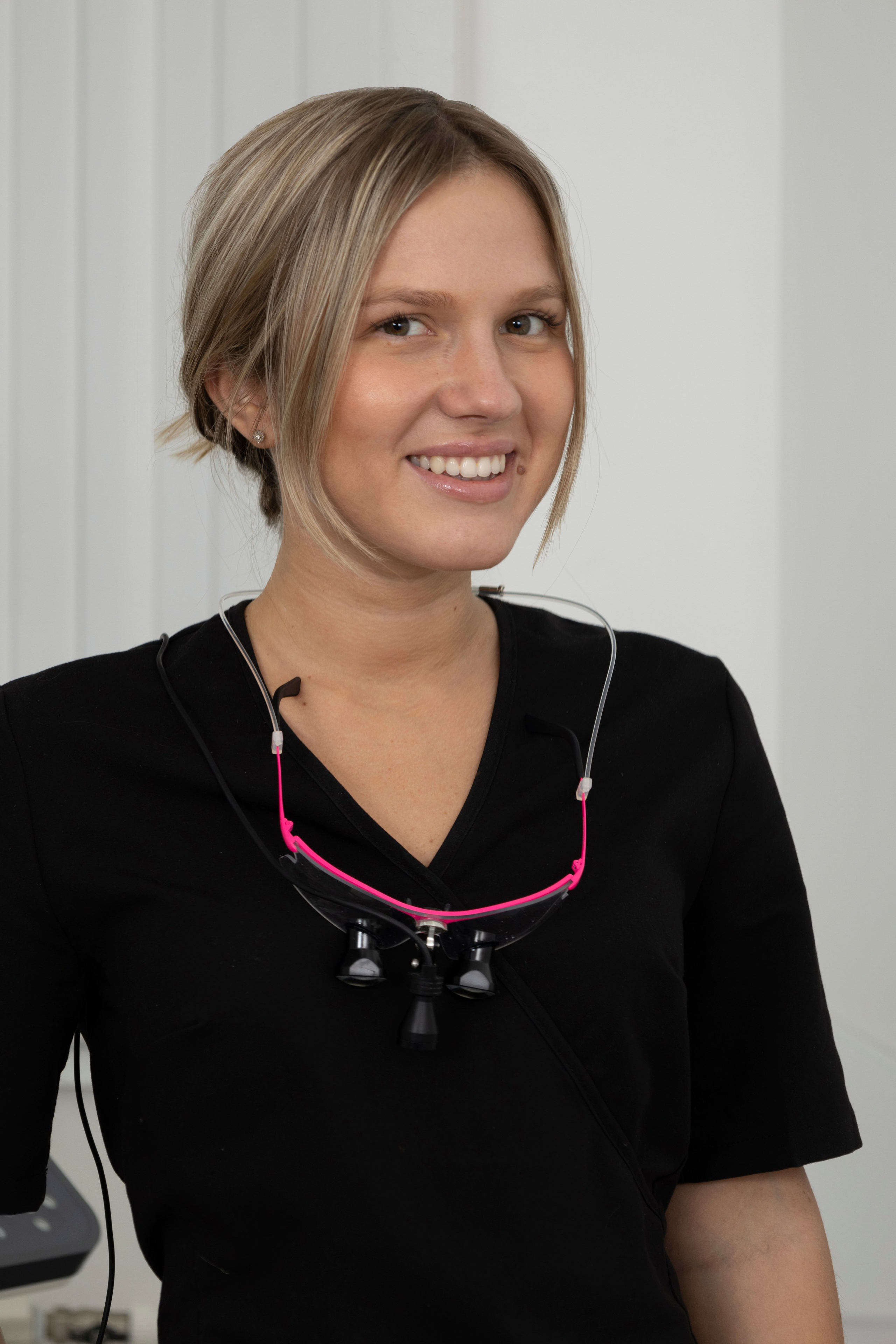 Портретная фотосъёмка для специалистов, сотрудников и компаний. Предметный фотограф в Москве и Московской области