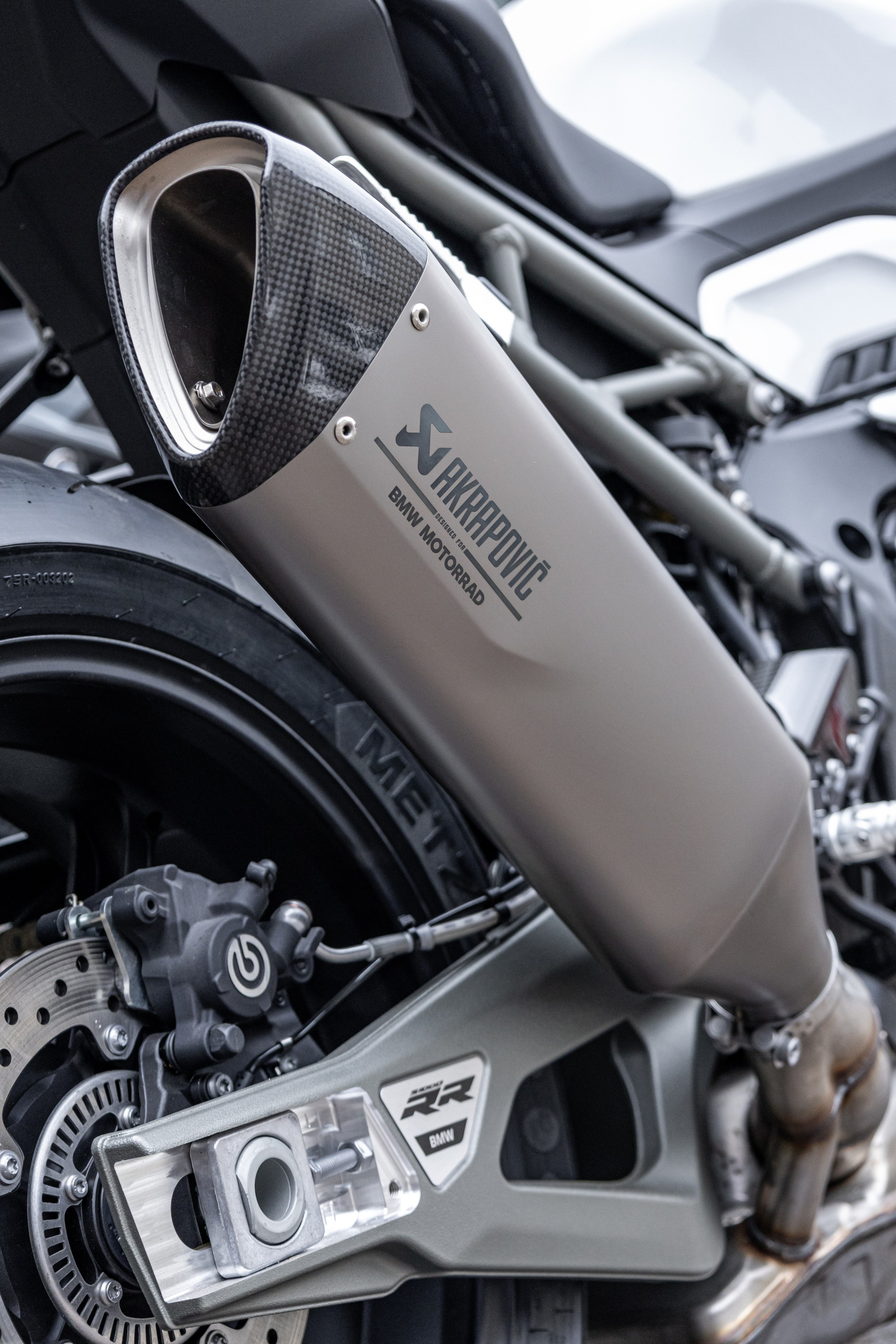 Фотосессия с мотоциклами и автомобилями. Предметный фотограф в Москве и Московской области