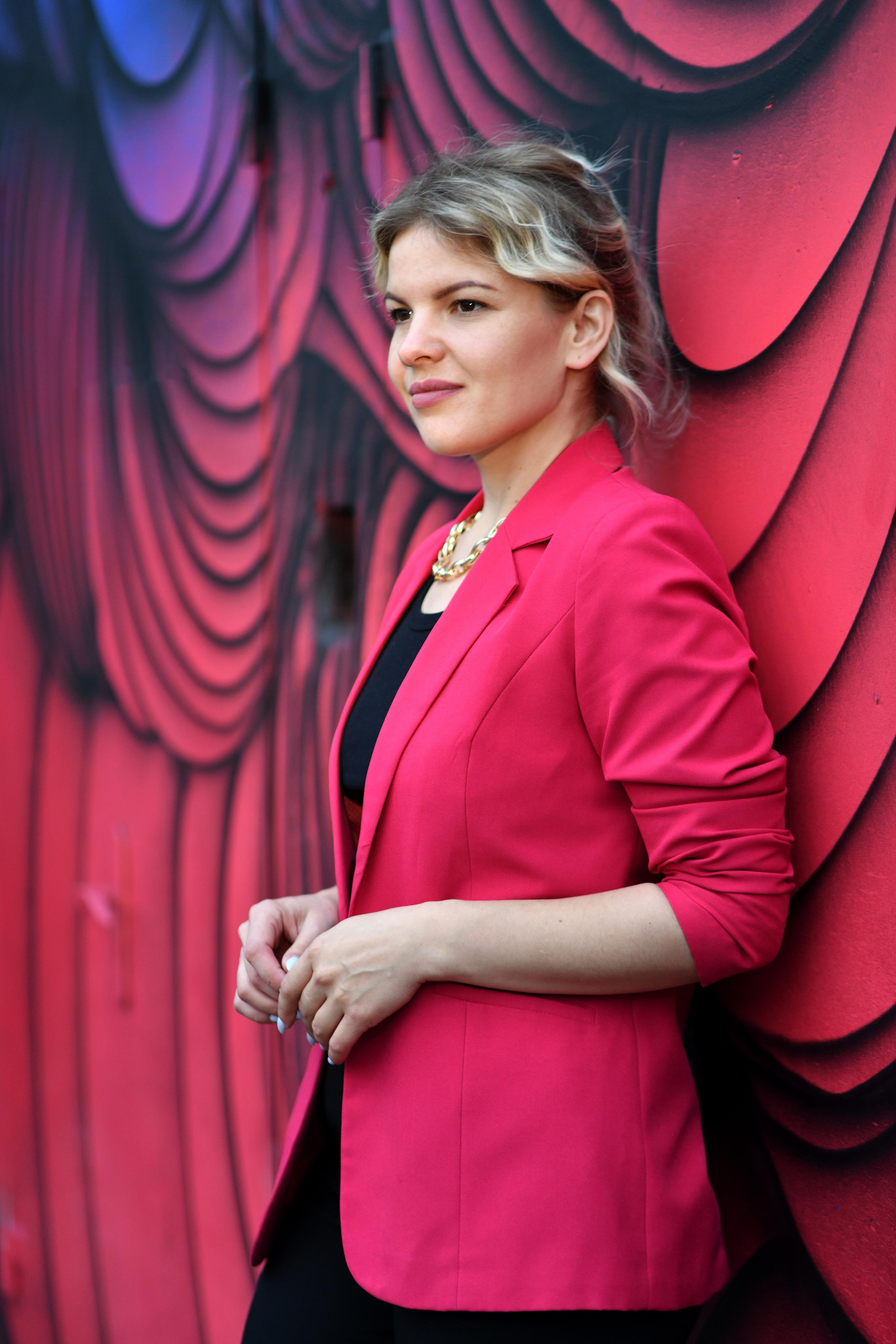 Прогулка с Катериной. Дизайн завод Флакон. Свадебный и портретный фотограф в Москве Галина Борисова