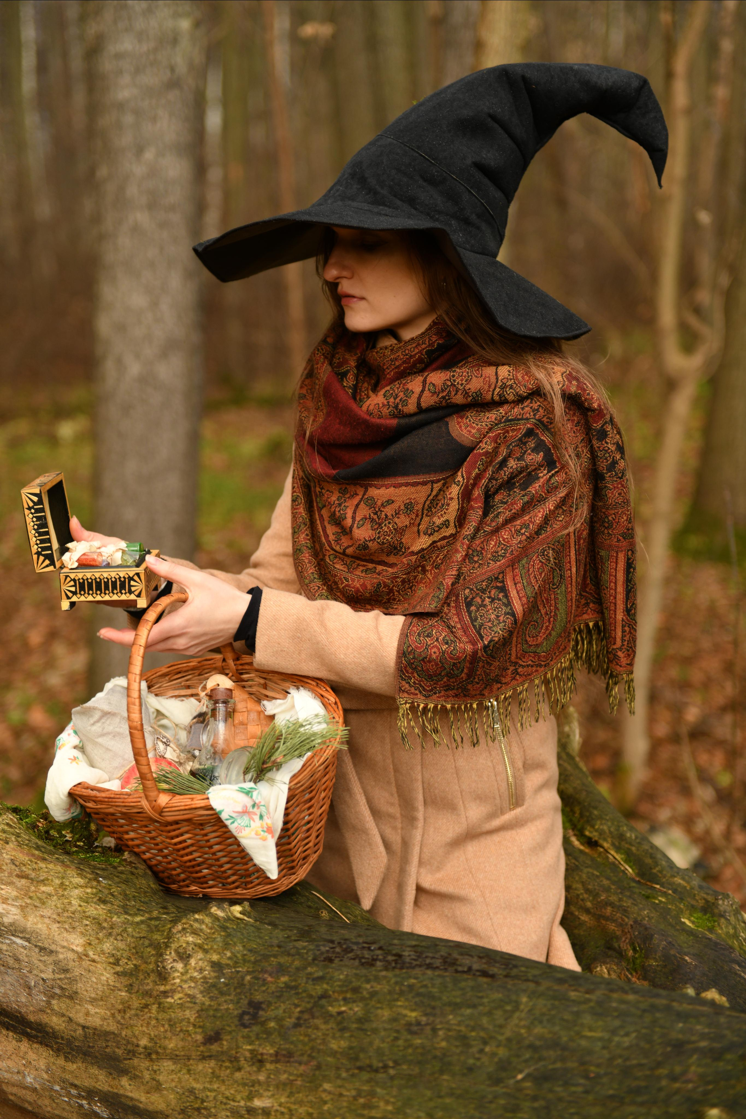 Ведьма в лесу. Свадебный и портретный фотограф в Москве Галина Борисова