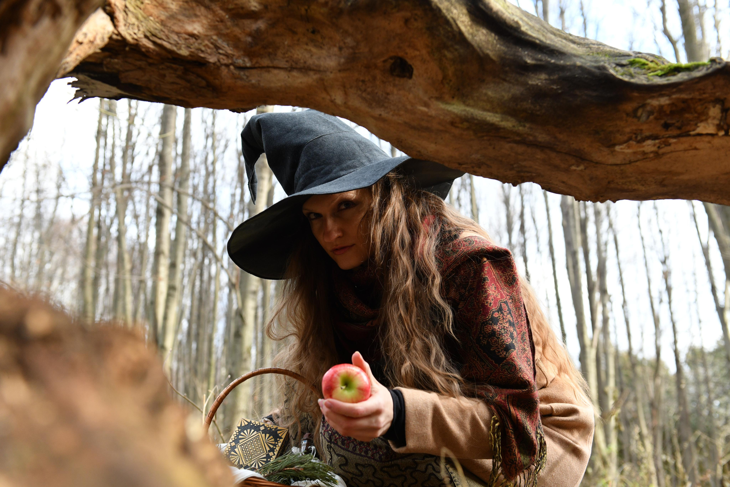 Ведьма в лесу. Свадебный и портретный фотограф в Москве Галина Борисова