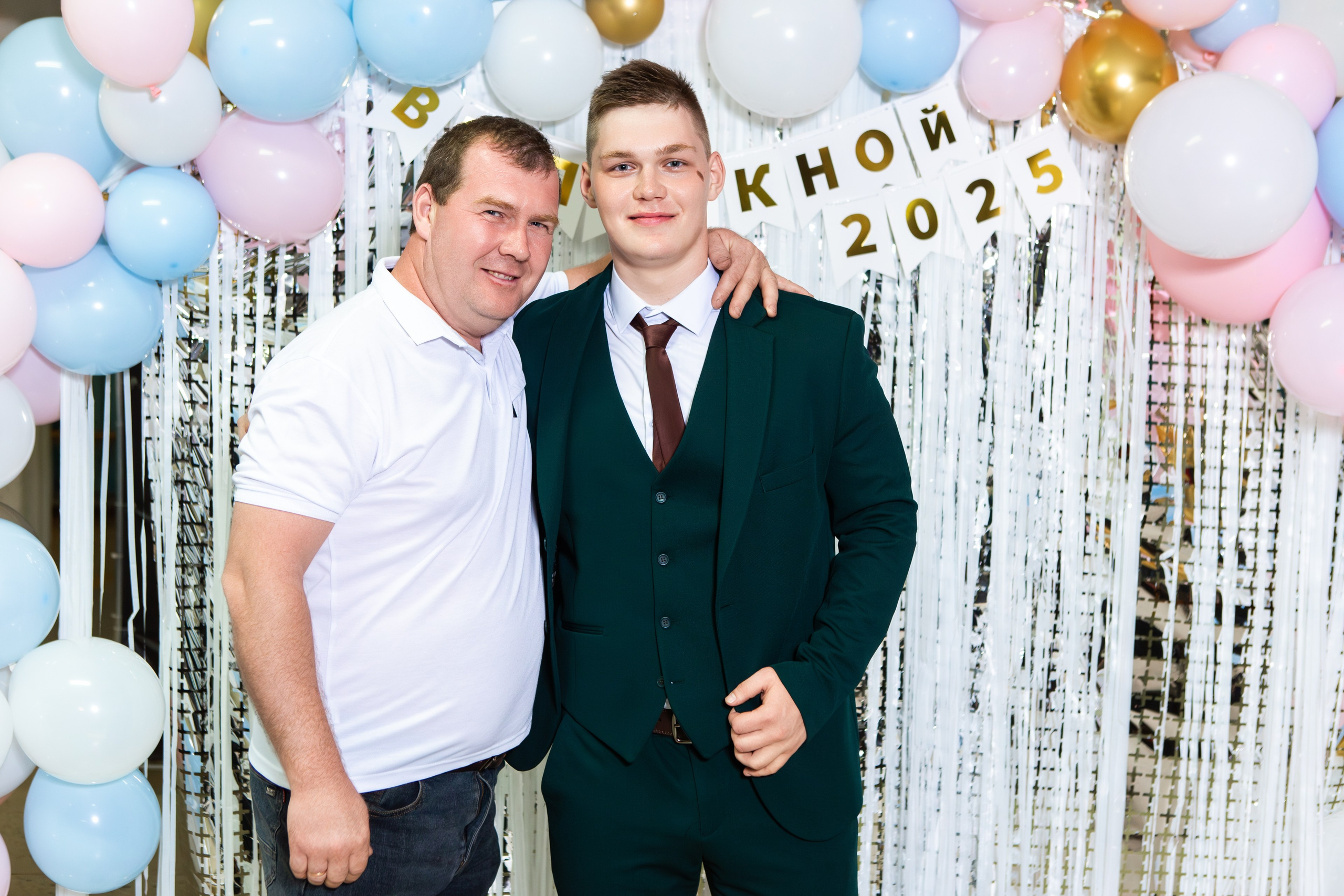 ФОТОСЕССИЯ С РОДИТЕЛЯМИ ВЫПУСКНОЙ 2025 9 ШКОЛА Г.МЦЕНСК. Профессиональный фотограф в Мценске и Орловской области