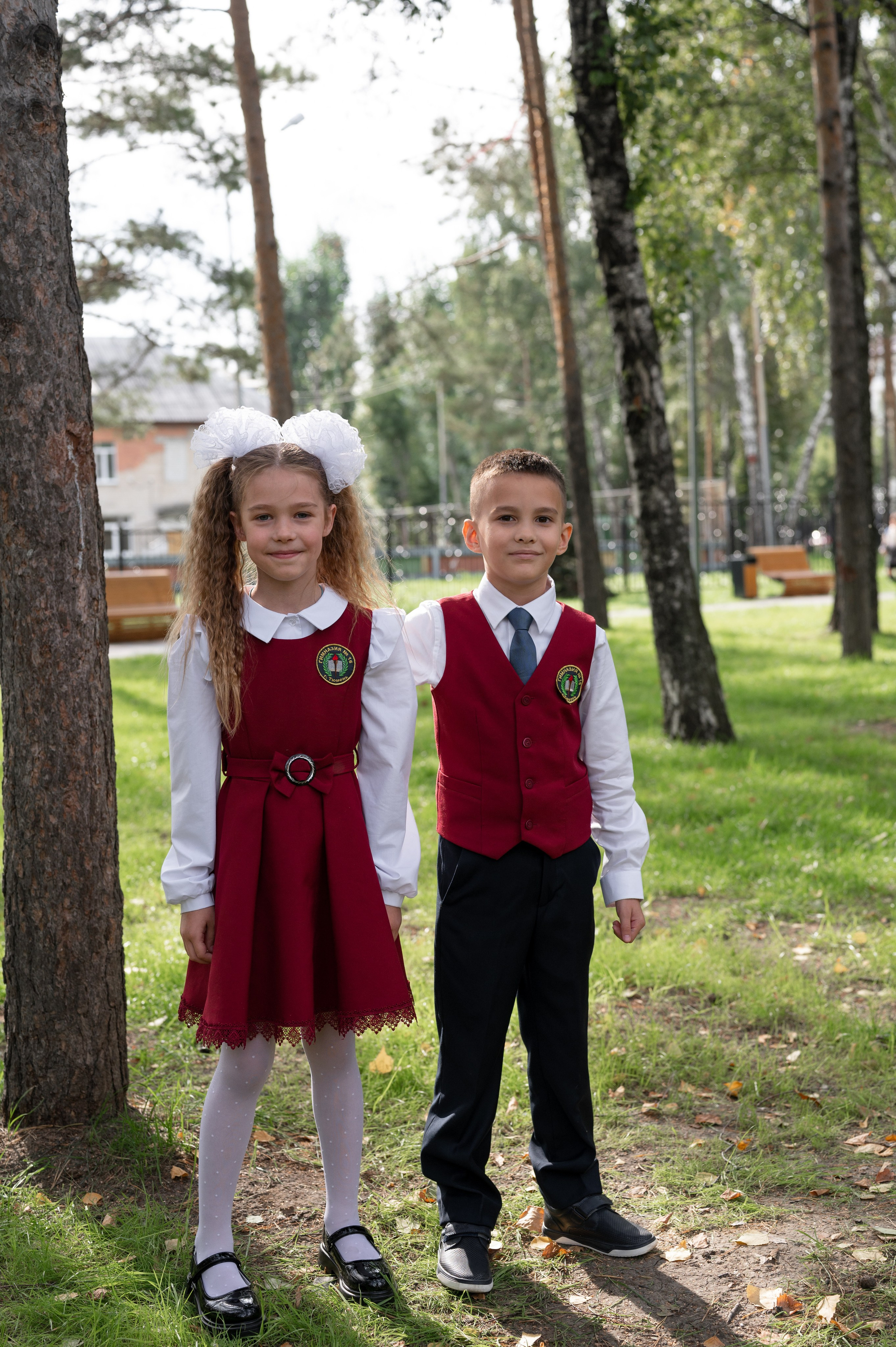 1 сентября 16 гимназия 2 класс (линейка + в классе+ на улице). Фотограф новорожденных, семейный детский в Тюмени Татьяна Морозова