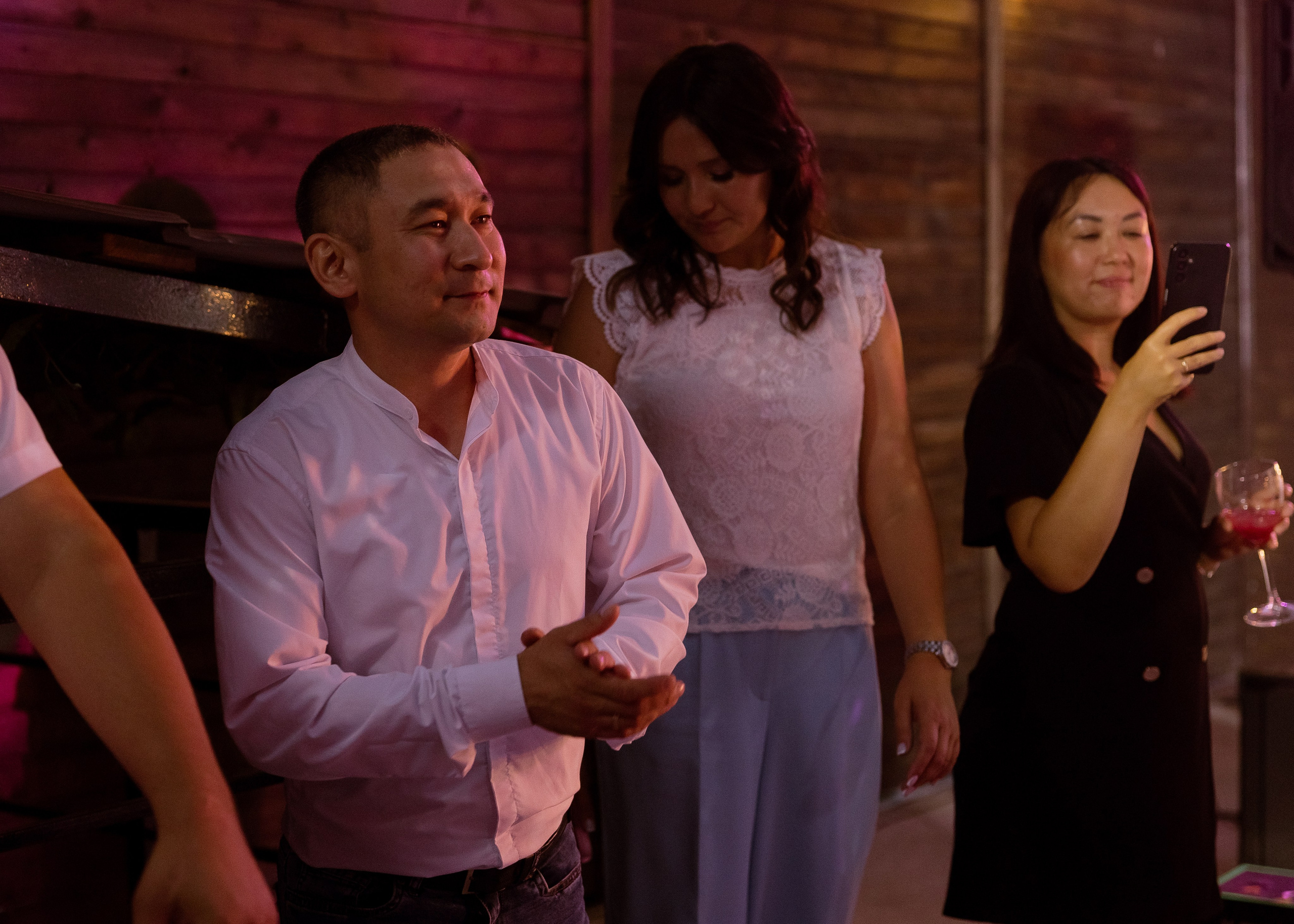 Дмитрий и Алита. Фотограф Эмиль Исякаев