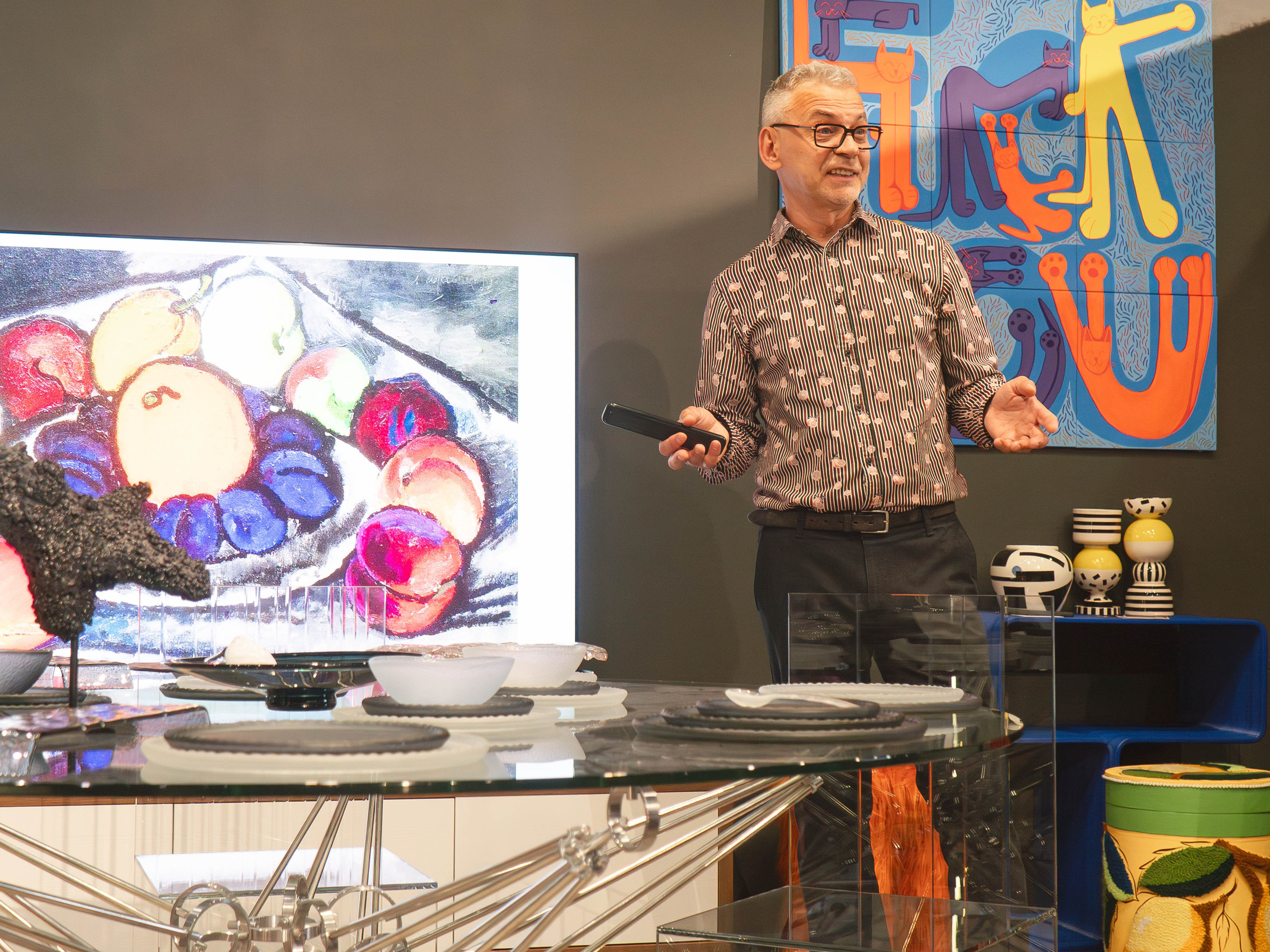 Репортажная съемка, открытие интерьерного салона, выступление спикера 