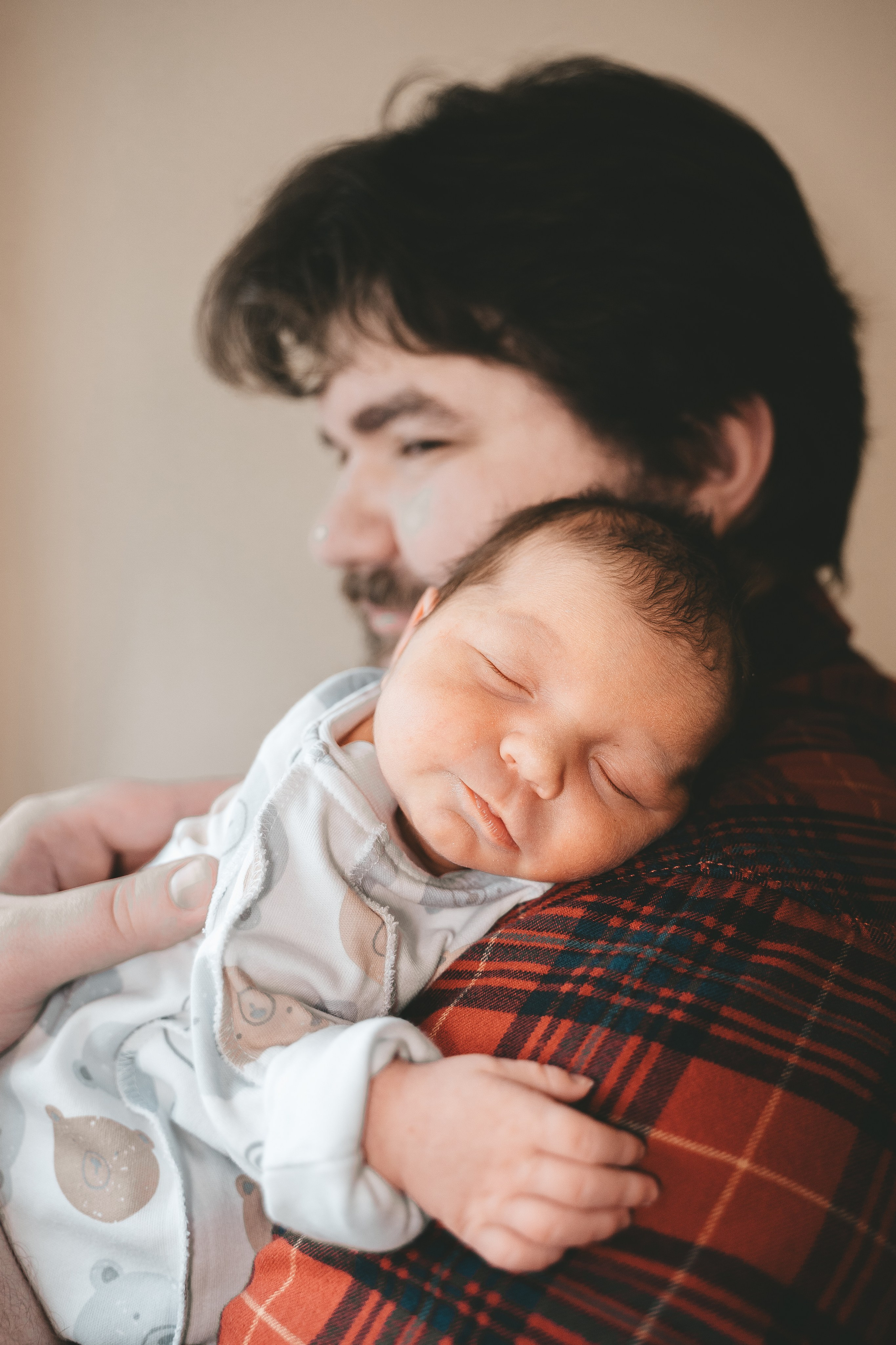 Фото выписки — заказать фотографа на выписку из роддома в Москве. Фотографы на роды в Москве. Фото и видео родов. Фотопроект «Продолжение рода»