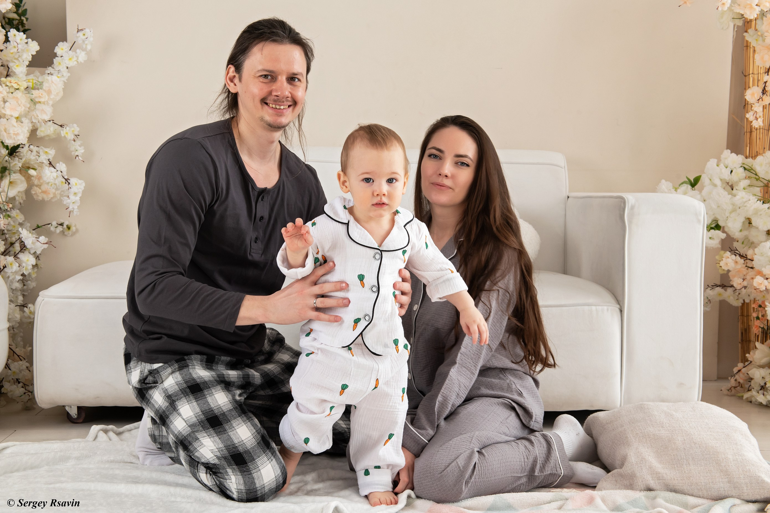 Семейная съемка в студии. Фотограф в Москве Сергей Рсавин