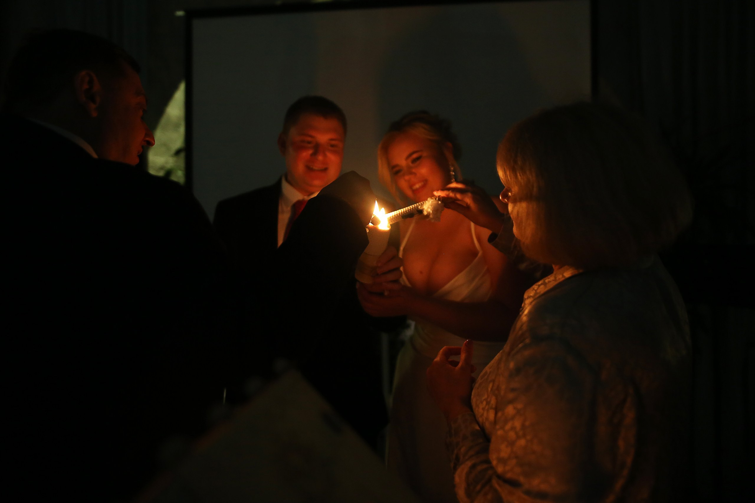 Свадебный ведущий на любое мероприятие в Москве. Свадебный ведущий в Москве Саксофон на свадьбу