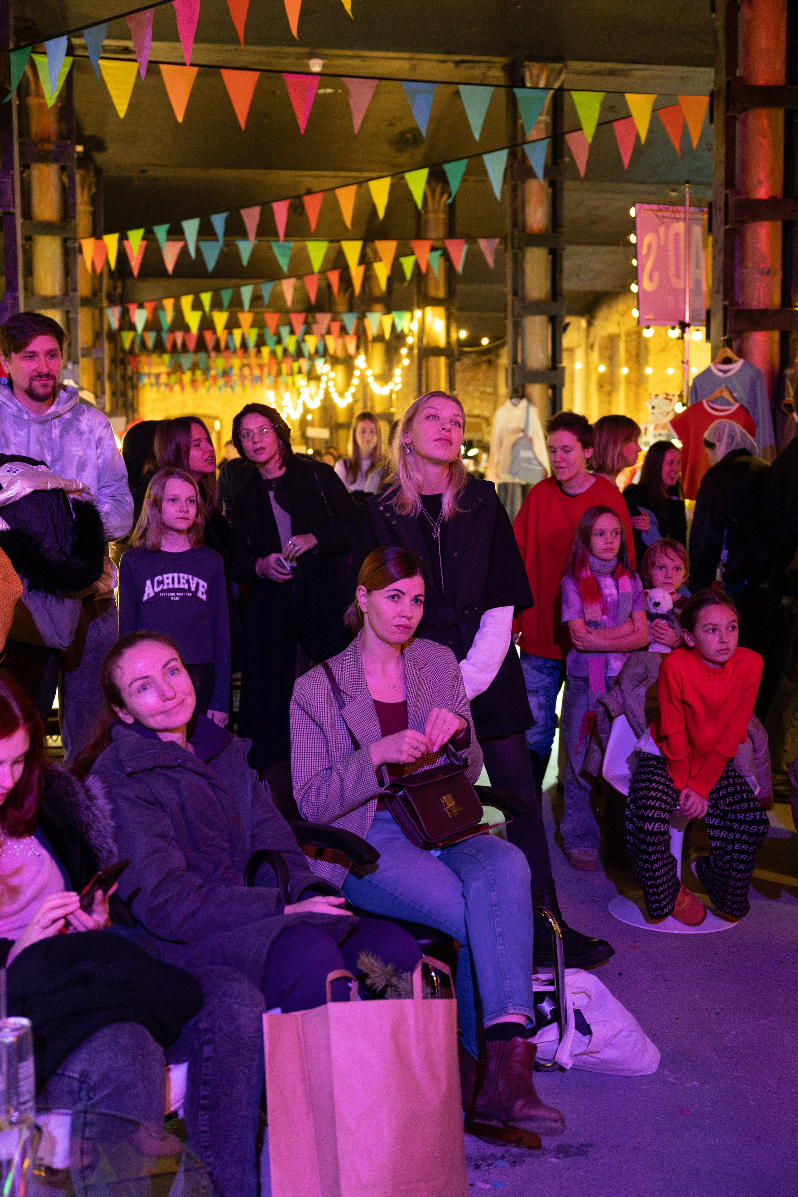 22 декабря 2024 в Типографии Сытина / фото Саша Жукова. Фотоотчеты «Ламбада-маркета»