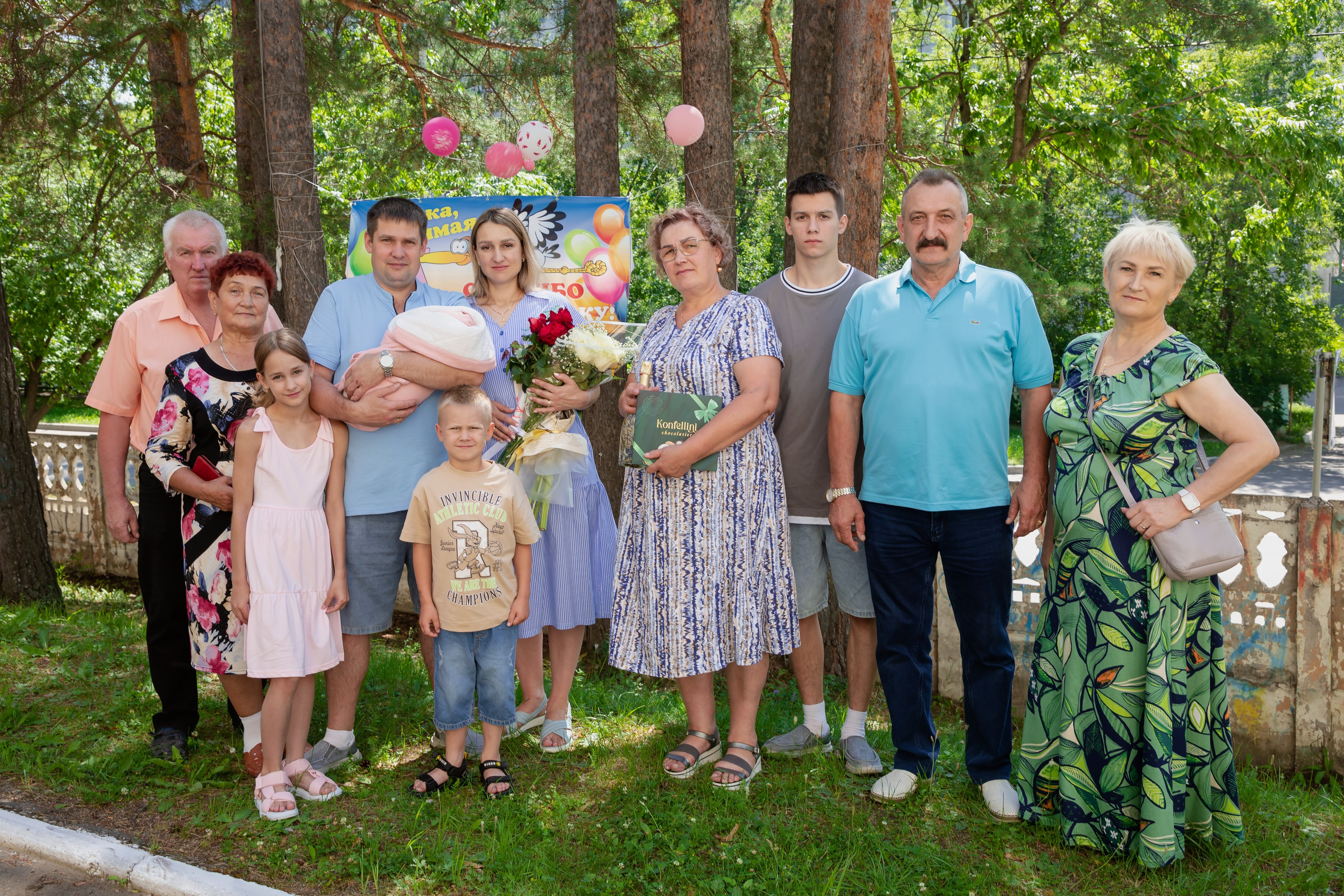 Выписка из роддома. Свадебный, семейный, школьный Фотограф и видеограф Худаноговы Александр и Ирина г. Зеленогорск, Красноярск