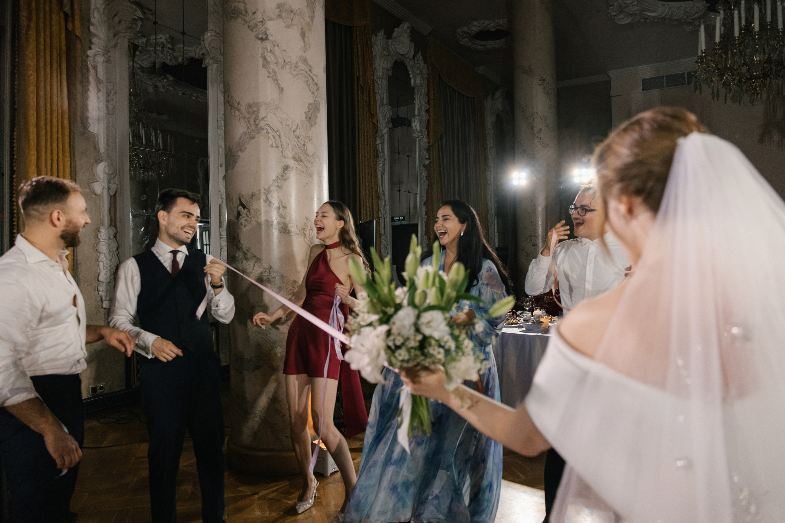 Свадебный банкет в отеле Хилтон Москва Ленинградская. Свадебный фотограф Москва