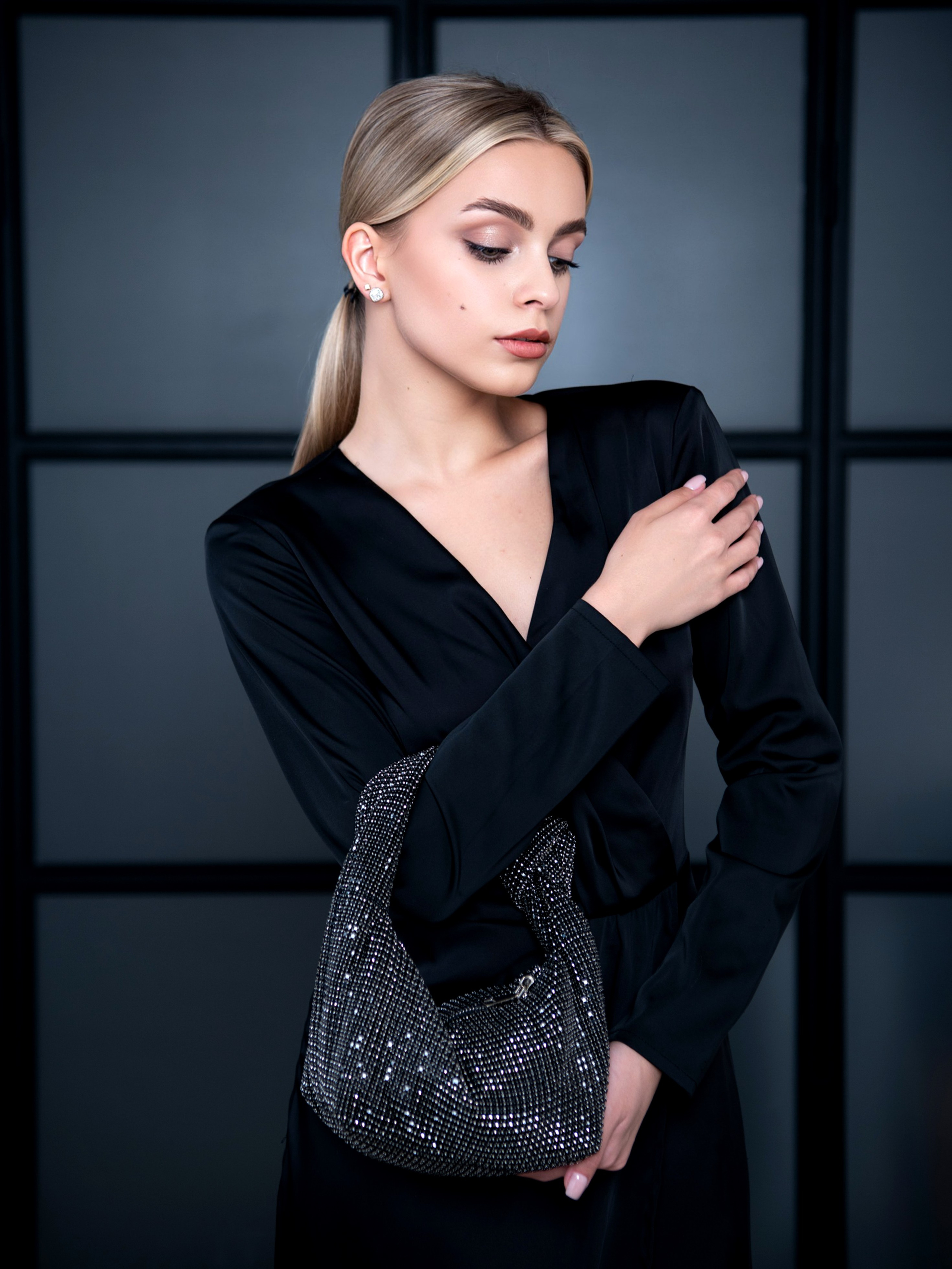 Анна, 40-42 р-р, рост 167,. KED Production — продакшн из СПб. Создаём фото, видео и контент, который помогает брендам и селлерам продавать больше