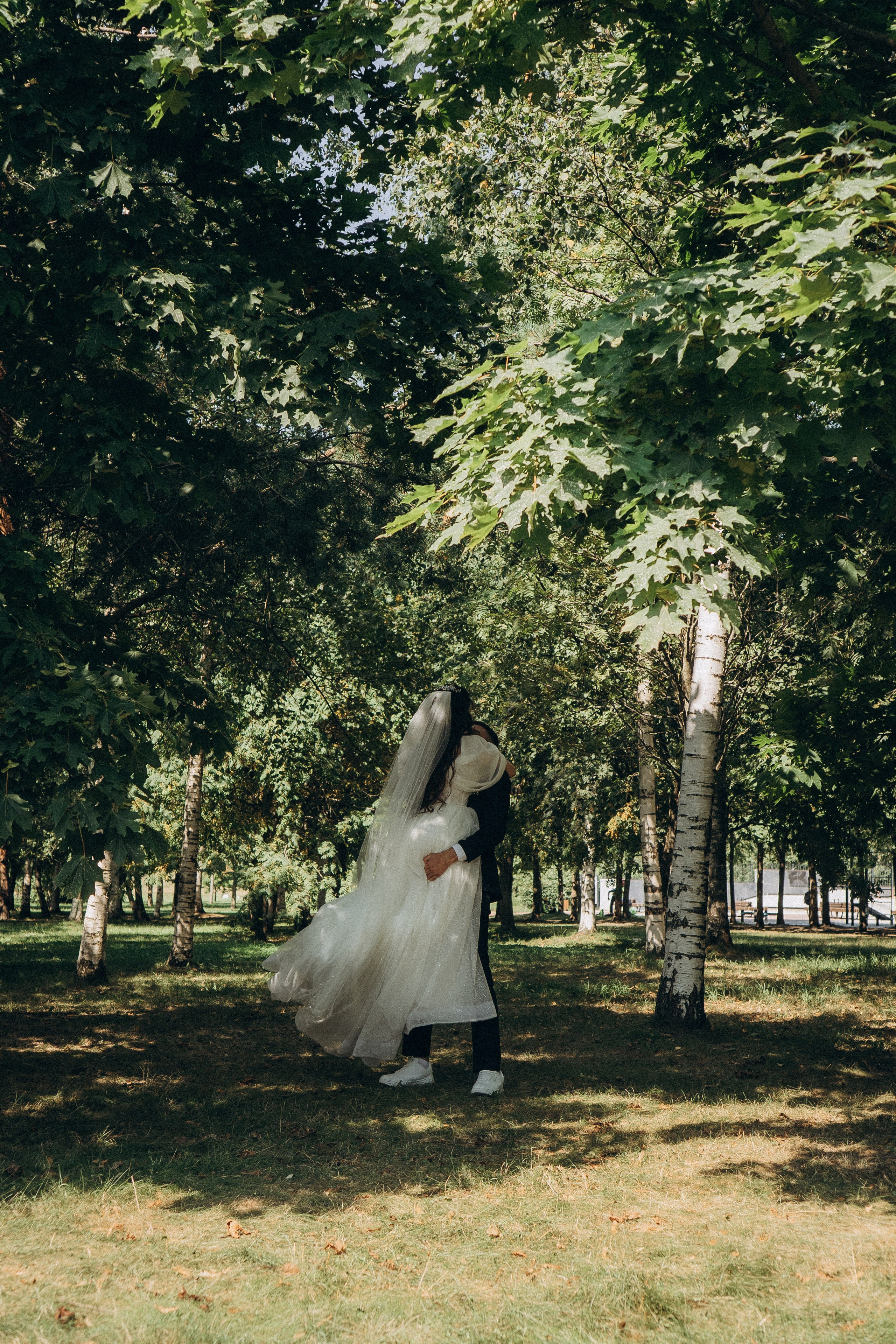 СВАДЕБНАЯ СЬЕМК В ПАРКЕ 300-ЛЕТИЯ. Профессиональный фотограф, Санкт-Петербург — Виктория Богомолова