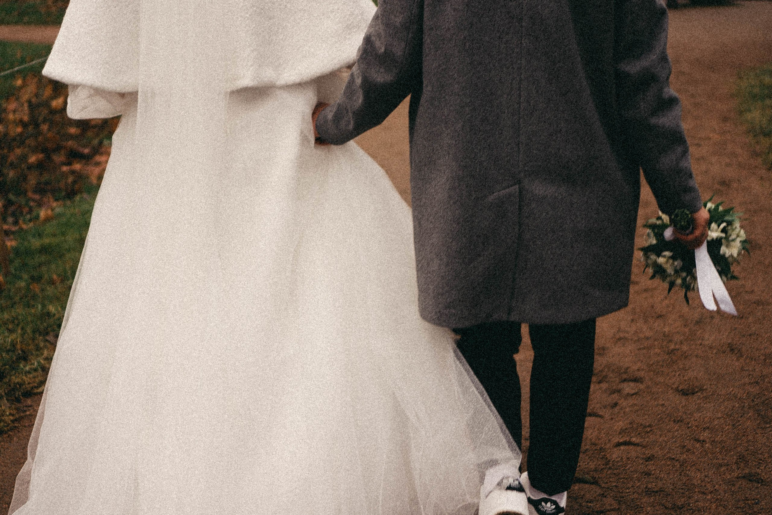 СВАДЕБНАЯ СЬЕМКА ПАРЫ В ГОРОДЕ ПУШКИН В ПАРКЕ ЕКАТЕРИНЕНСКОМ В НОЯБРЕ. Профессиональный фотограф, Санкт-Петербург — Виктория Богомолова