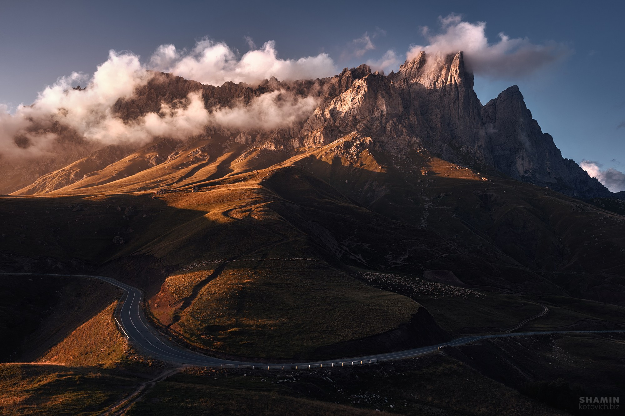 Пейзажи Кавказа: Домбай, Эльбрус, Кисловодск, Минеральные Воды, горы и ледники. Ночной и арт-пейзаж, светопись и атмосфера Кавказа. Фотограф Константин Шамин