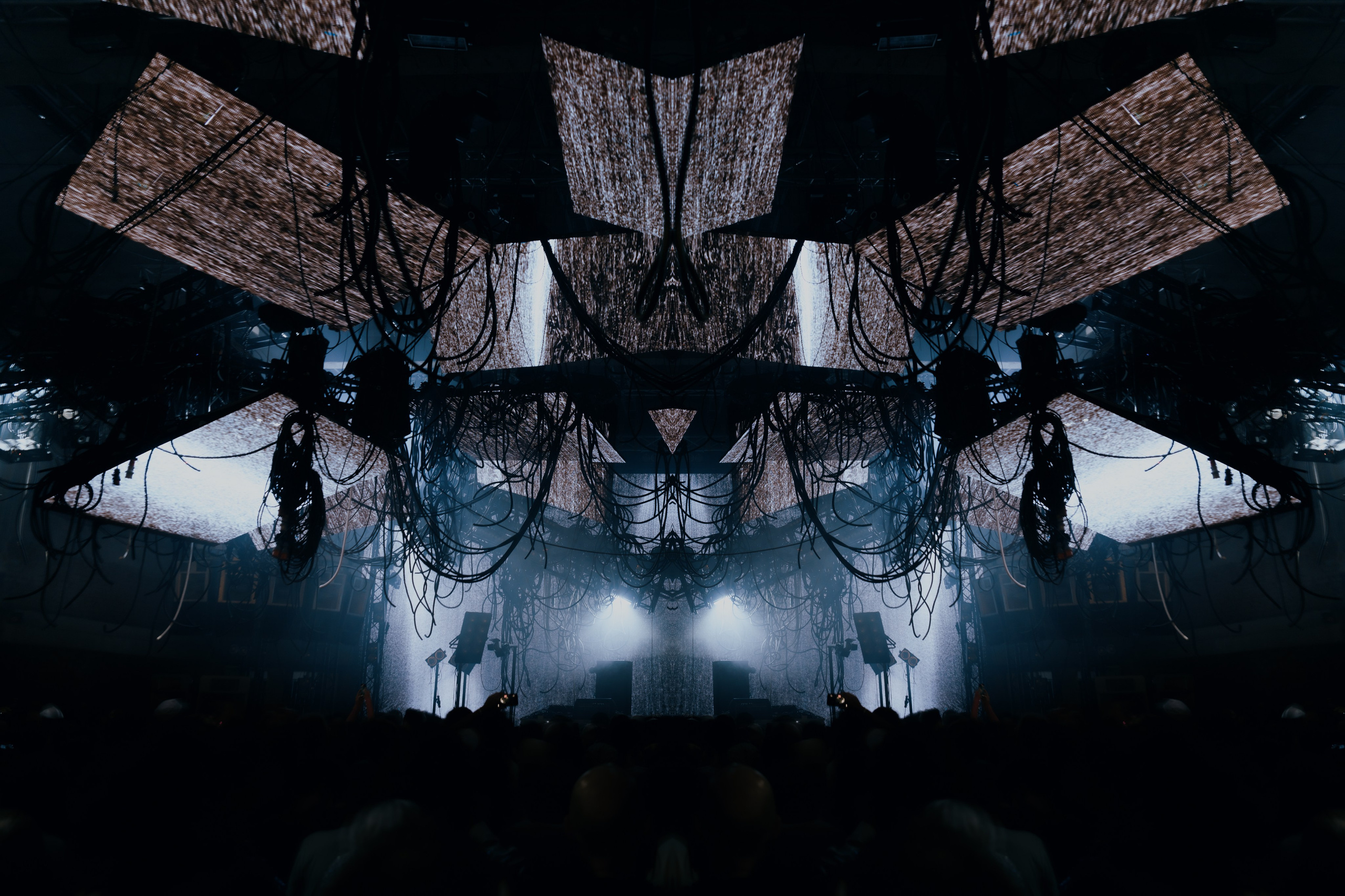 Outline 2024. @tomrus: Рустам Шагиморданов — фотограф