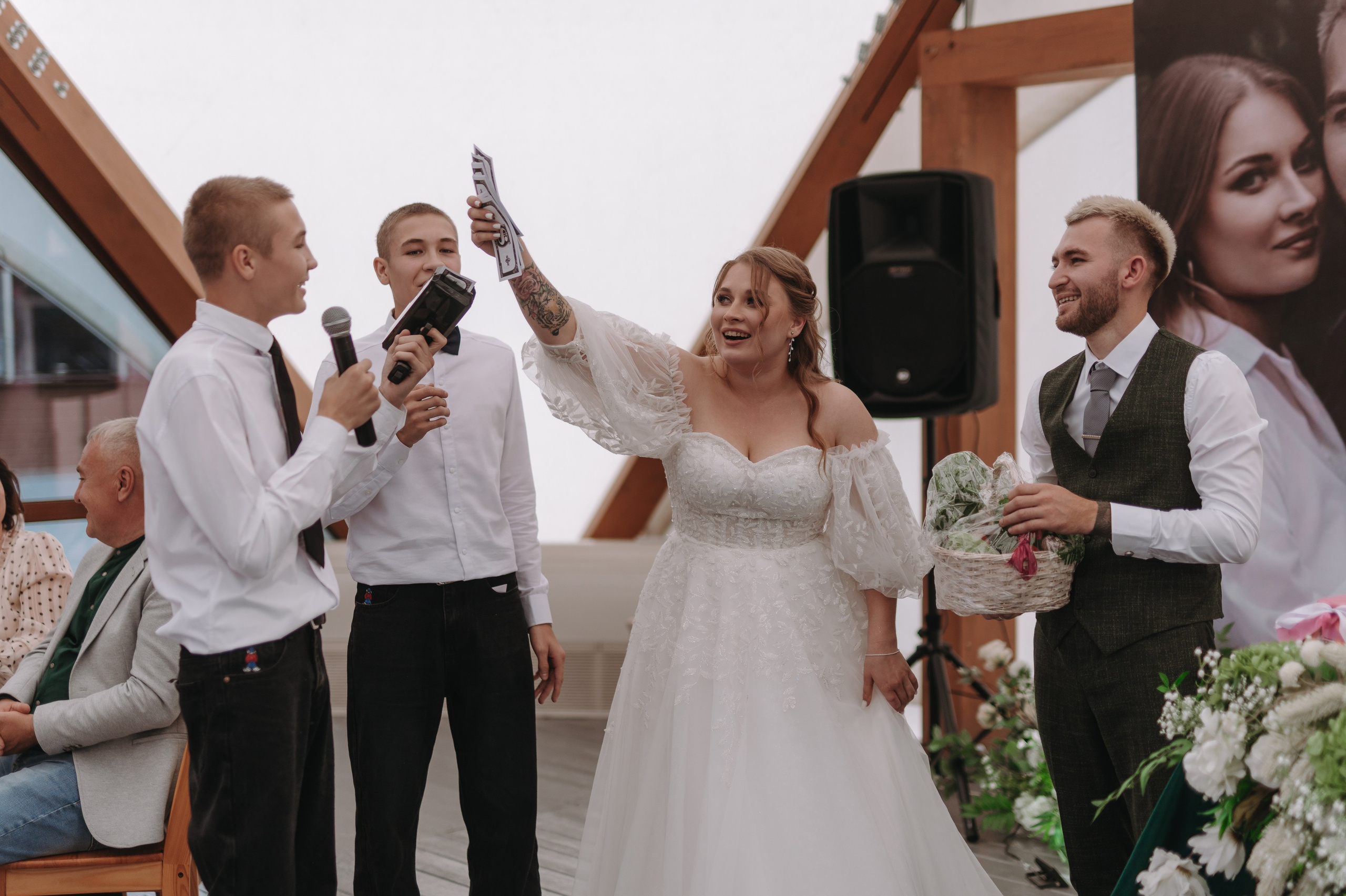 КАФЕ М5 / ХОТИМ ЕДИМ / БОГДАН НАСЫРОВ / ИЛЬНАР АХМАДУЛЛИН