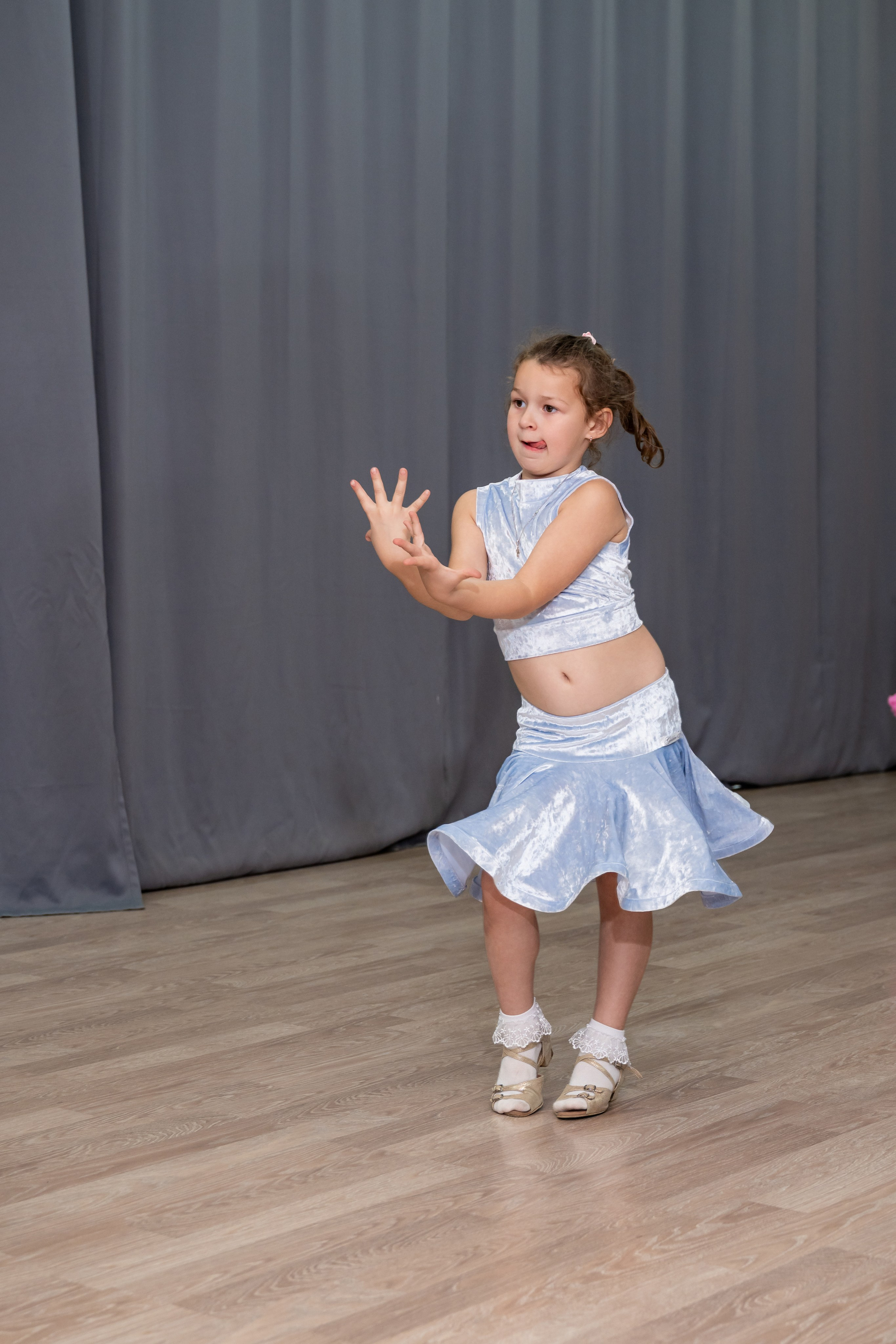 Группа 3-6 лет первый и второй год обучения. КонТакт — спортивные бальные танцы в Москве