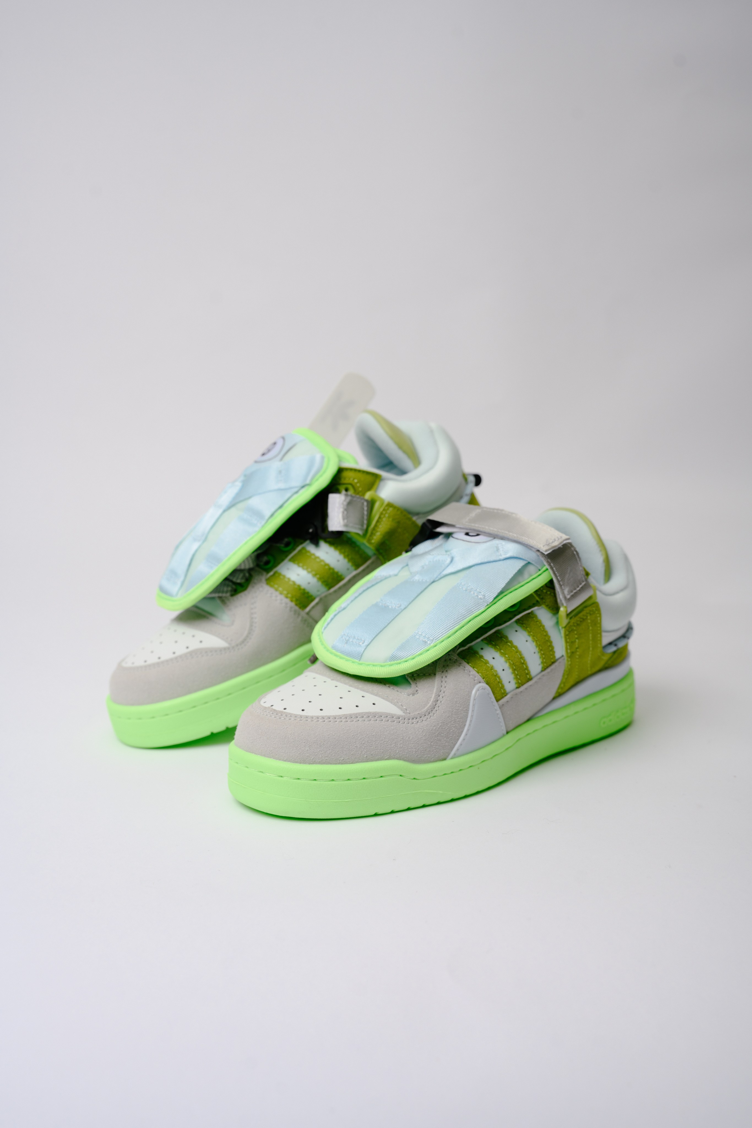 Кроссовки для wb. Фотограф в Красноярске