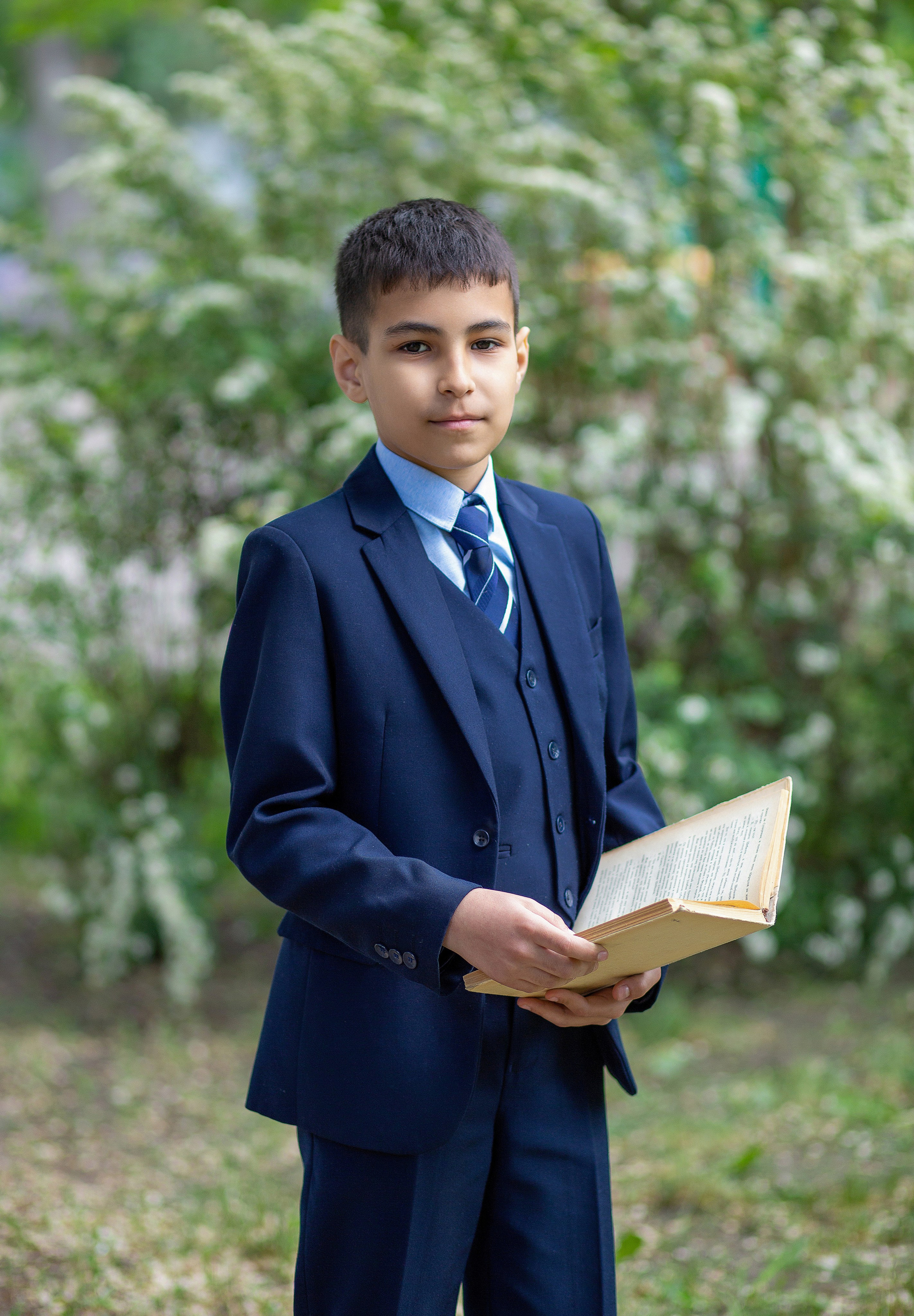 Портреты  — младшая школа (фоны, школа, улица). Выпускные альбомы Воронеж от Веры Соколовой