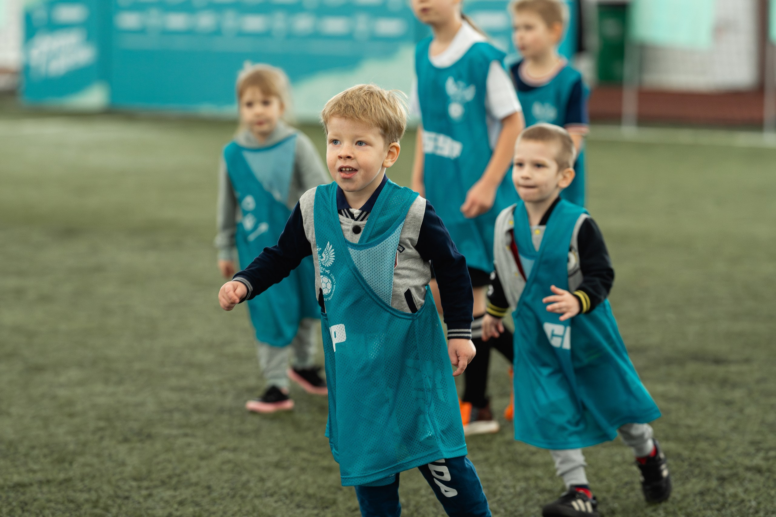 Фестиваль «СИБУР. Урок футбола» в рамках проекта Российского футбольного союза «Футбол в школе». Портретный и репортажный фотограф в Воронеже: Анастасия Пузикова