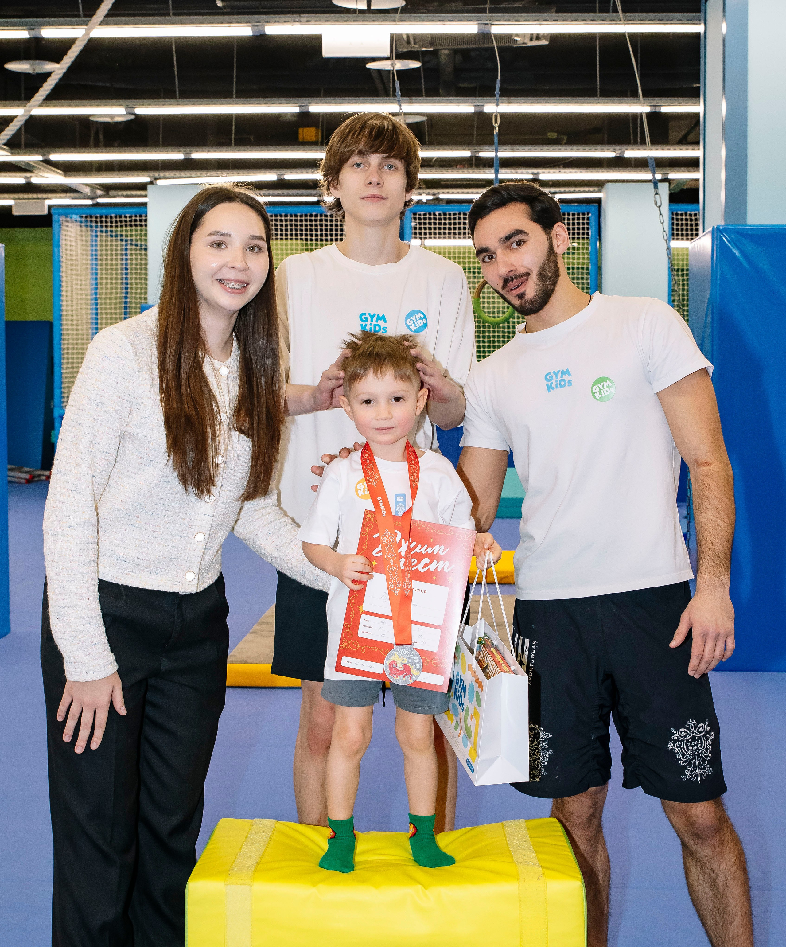 Соревнования по гимнастике в Gymkids Чертаново. Профессиональный фотограф в Москве | Заказать фотосессию и съемку