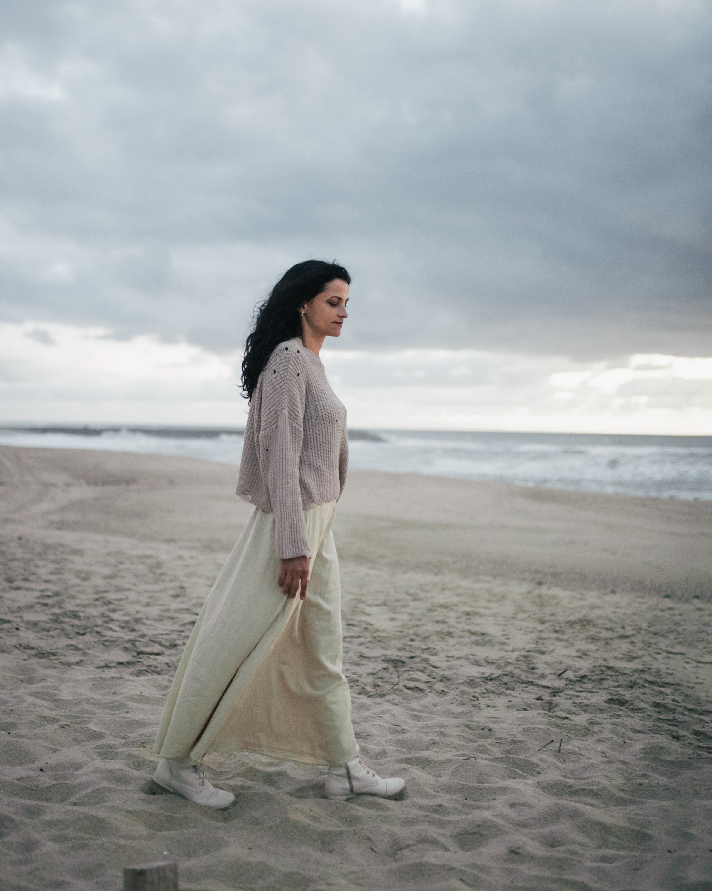 IRINA. Anastasiia Antoniuk portrait, family and couple photographer, Portugal