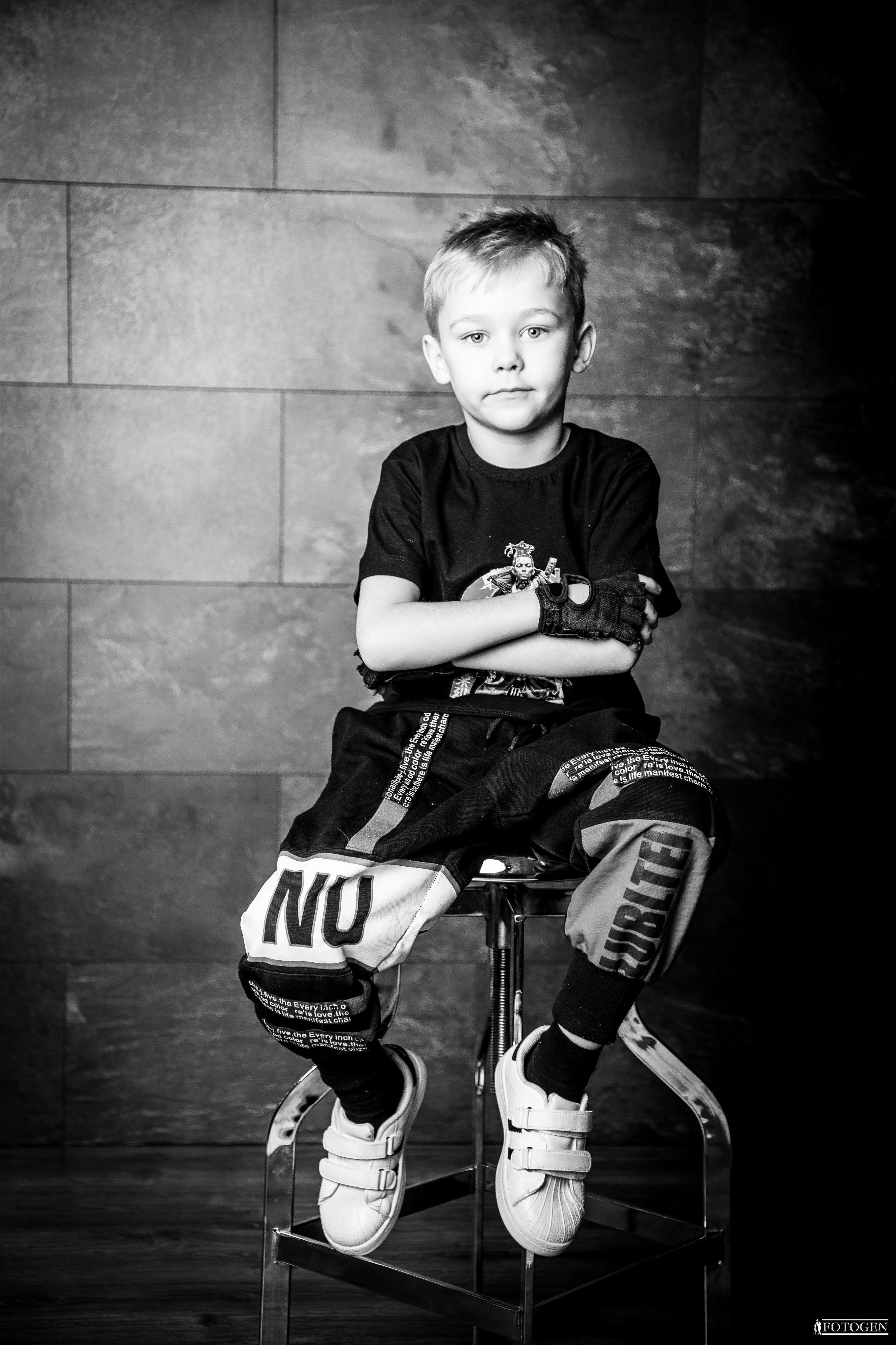 Фотосессия Мальчиков до 10 лет в Студии — Fotogen. Интерьерная фотостудия FOTOGEN г. Краснодар
