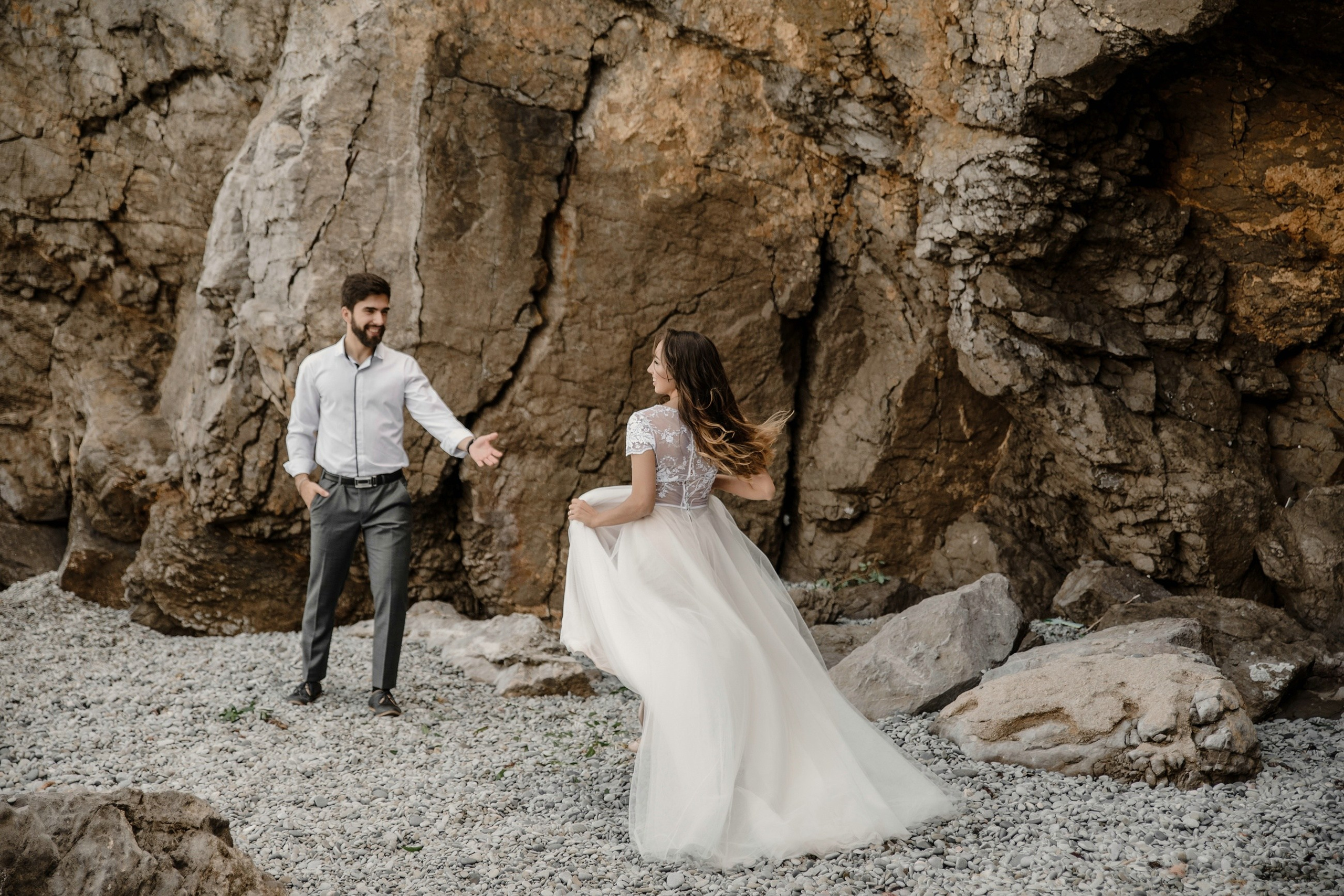 Свадебная фотосессия и выездная регистрация брака на берегу моря. Свадебный и семейный фотограф в Москве Светлана Зоткина