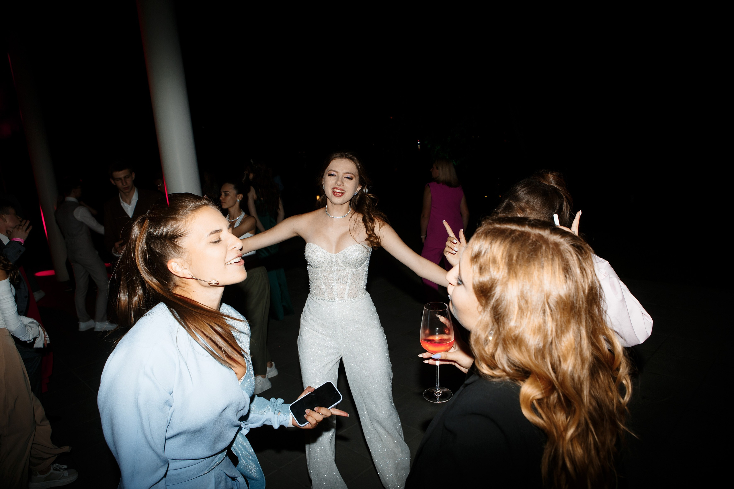 Выпускной Гимназия 12 2024 OpenHouse. Свадебный и портретный Фотограф в Липецке Дмитрий Котюков