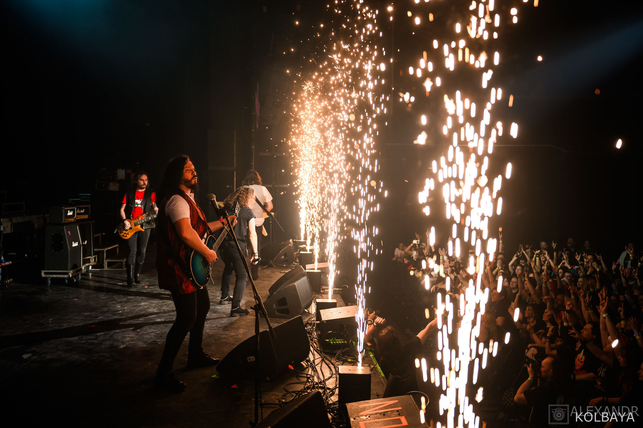 Фоторепортаж с Метал-Елки 2026. Концертный и театральный репортажный фотограф в Москве Александр Колбая