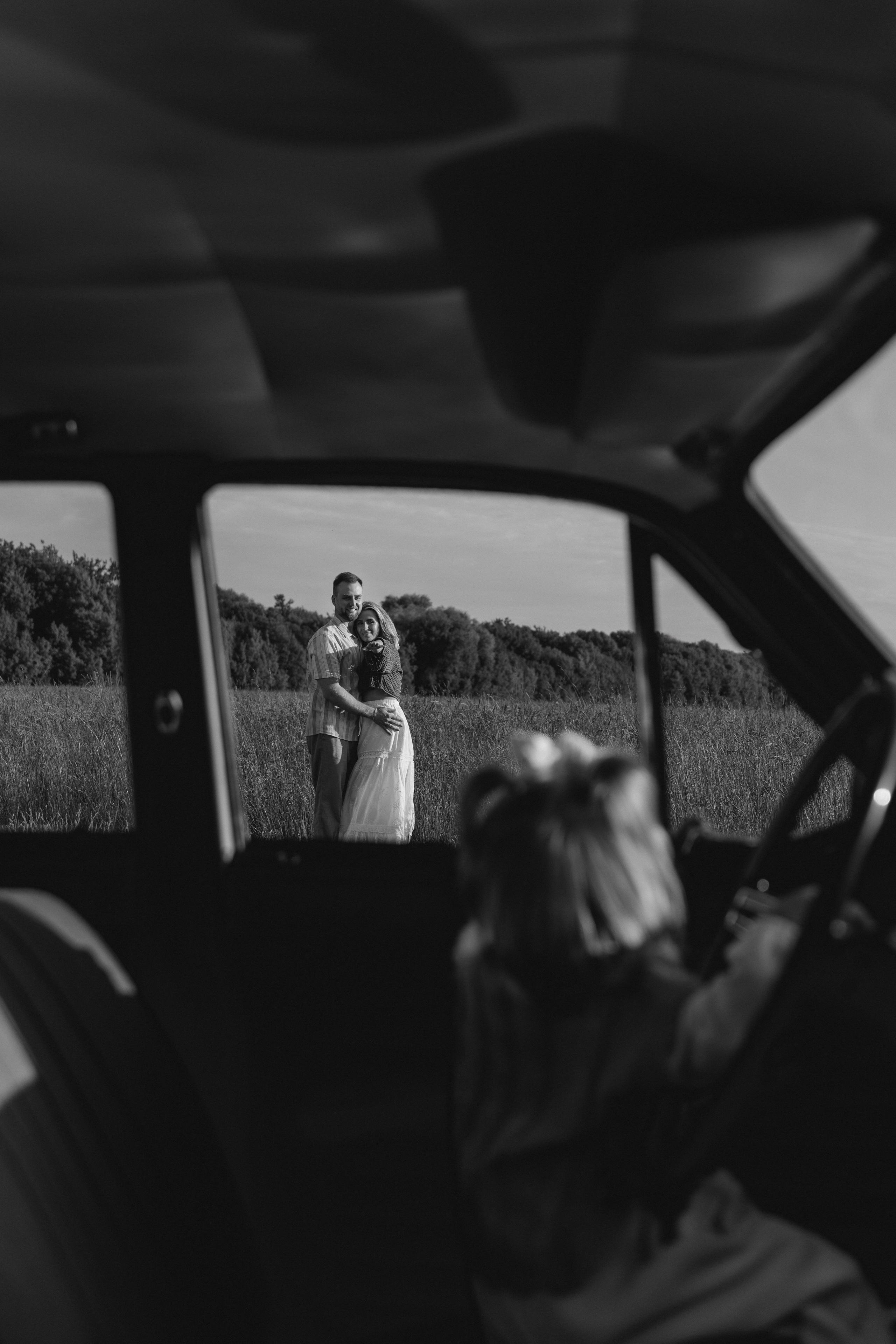 На машине загород. Ваш фотограф Вика Артемова