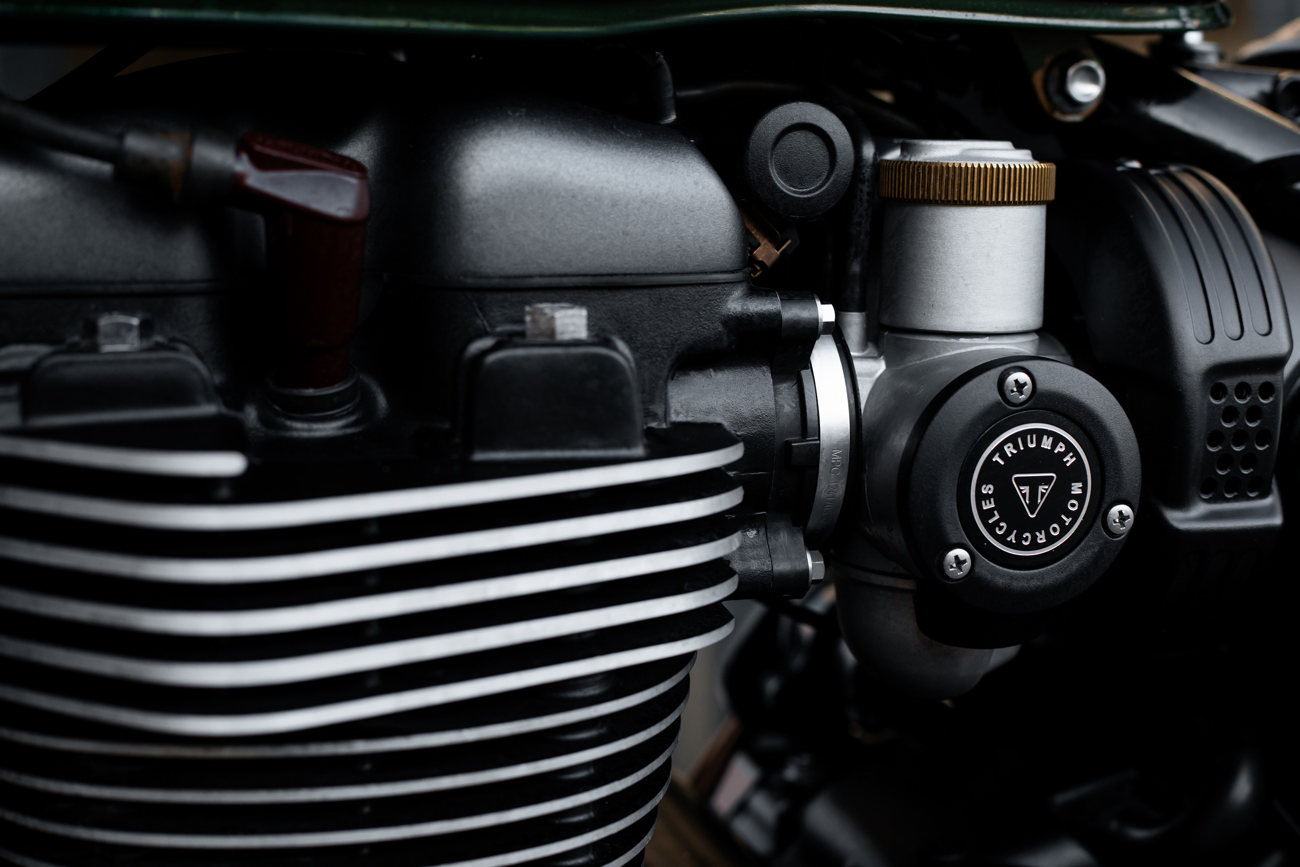 Triumph. Автомобильный фотограф в Москве Андрей Емельянов