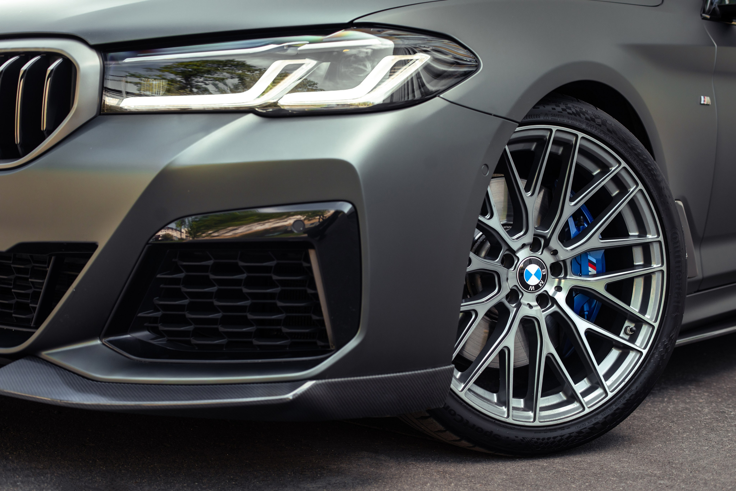 BMW 5. Автомобильный фотограф в Москве Андрей Емельянов