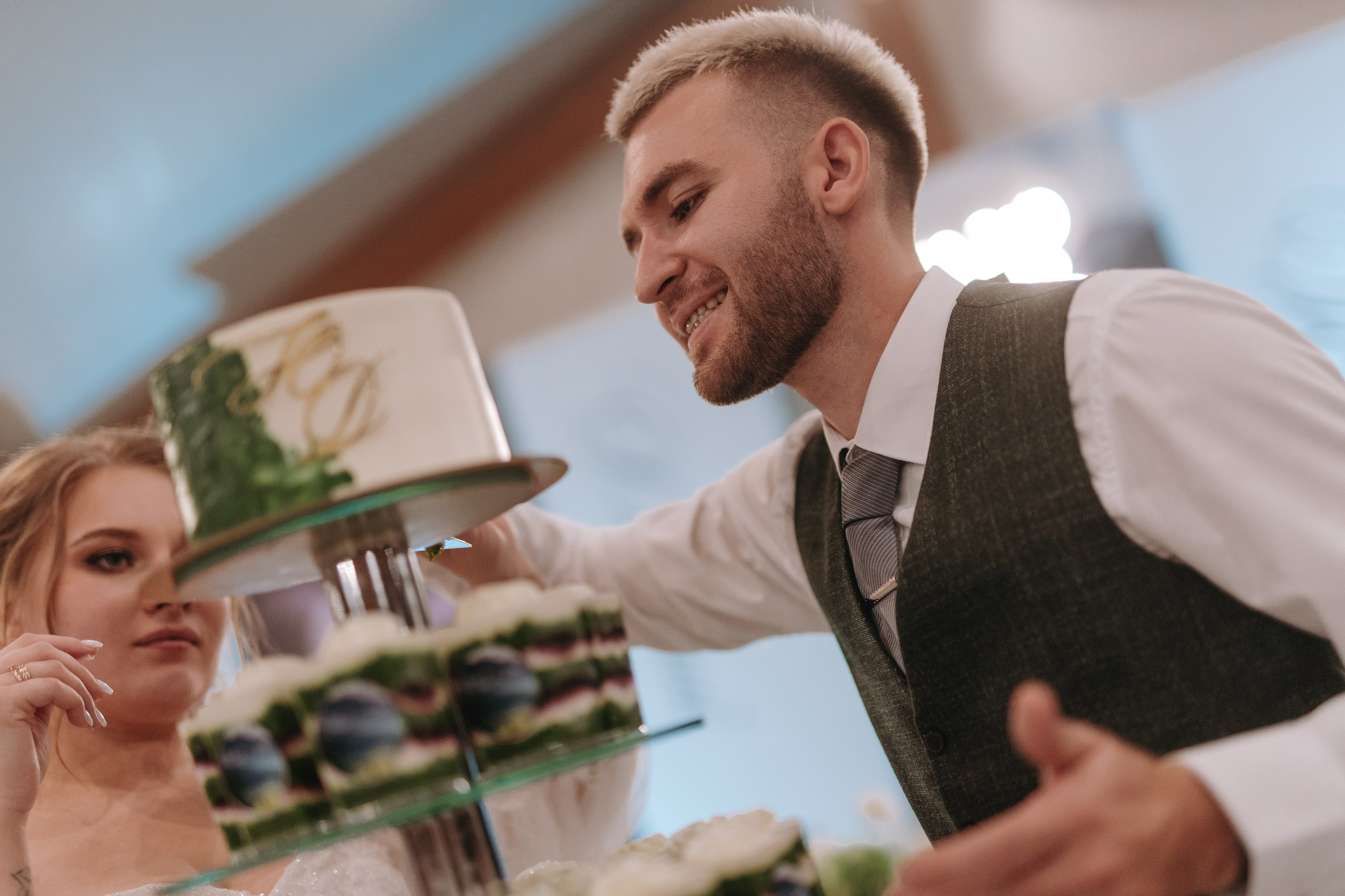 КАФЕ М5 / ХОТИМ ЕДИМ / БОГДАН НАСЫРОВ / ИЛЬНАР АХМАДУЛЛИН