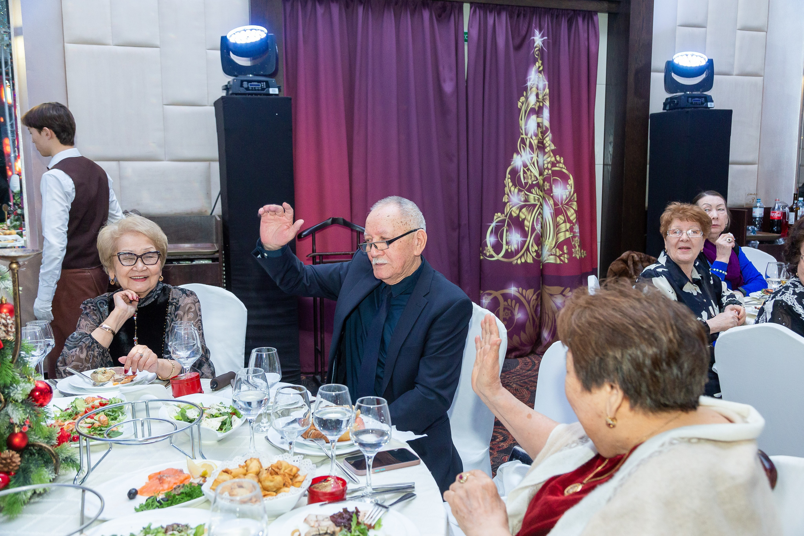 Айша Юбилей 80 лет. Свадебный фотограф в Алматы Айгерим Верба