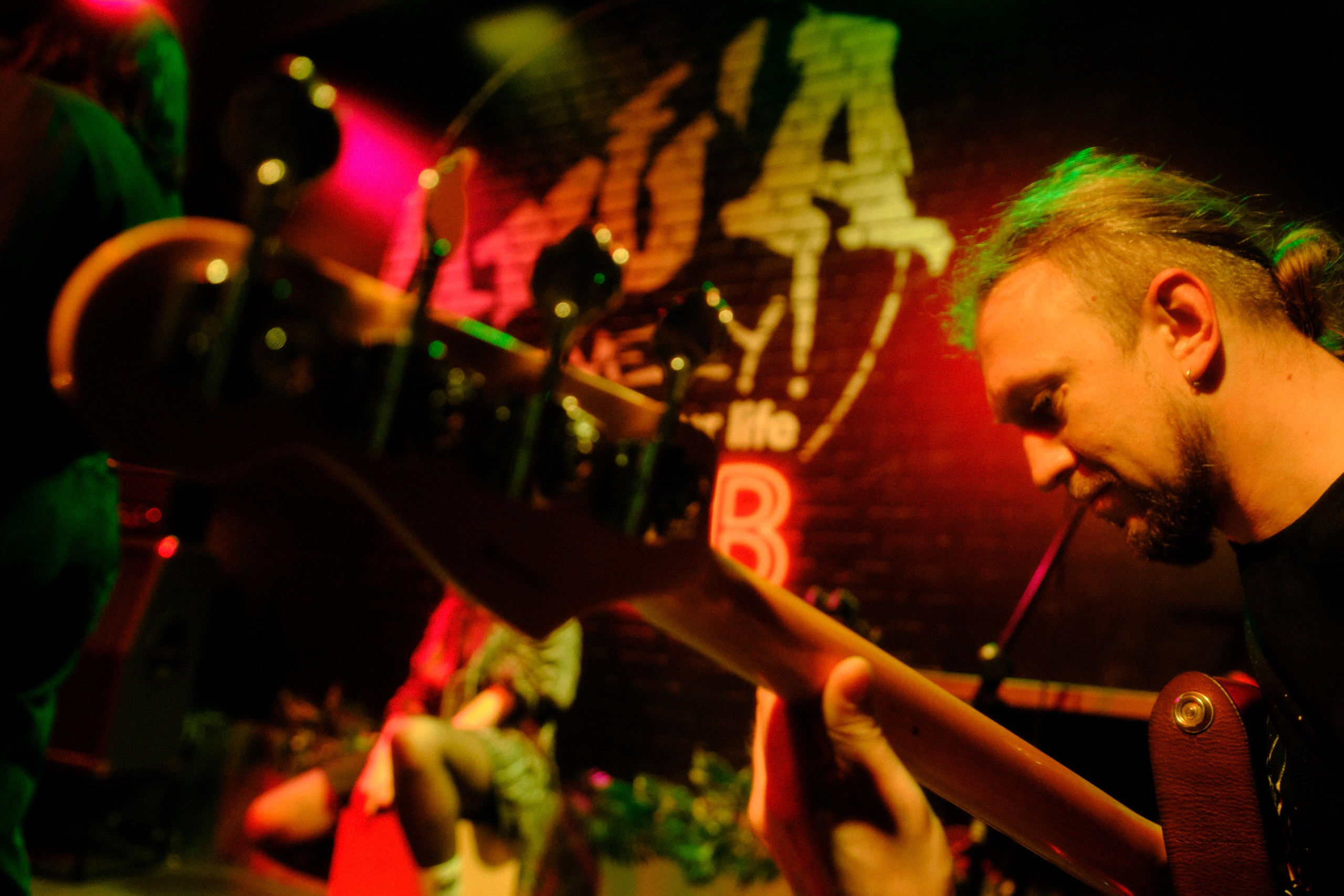 ArtaPub. Антон Ив