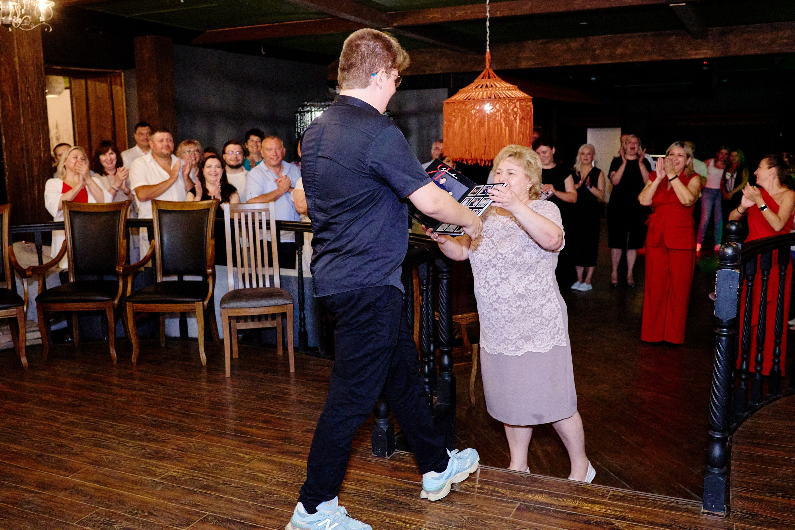 Выпускной 35 Сош. Фотограф Выпускные альбомы Таганрог Сергей Коробченко