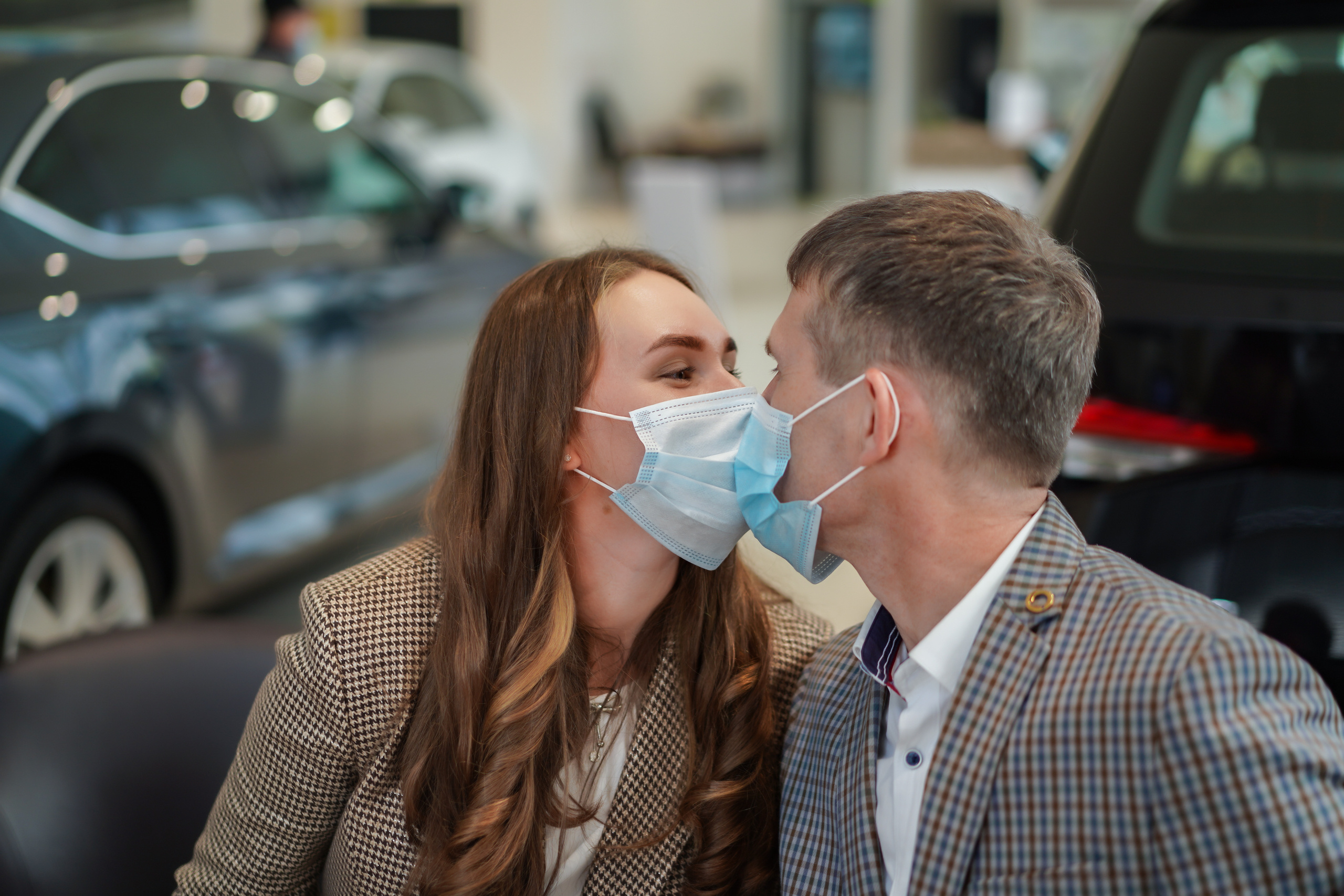 Вручение автомобиля Льву. Фотограф Нижний Тагил Екатеринбург Марина Малышева