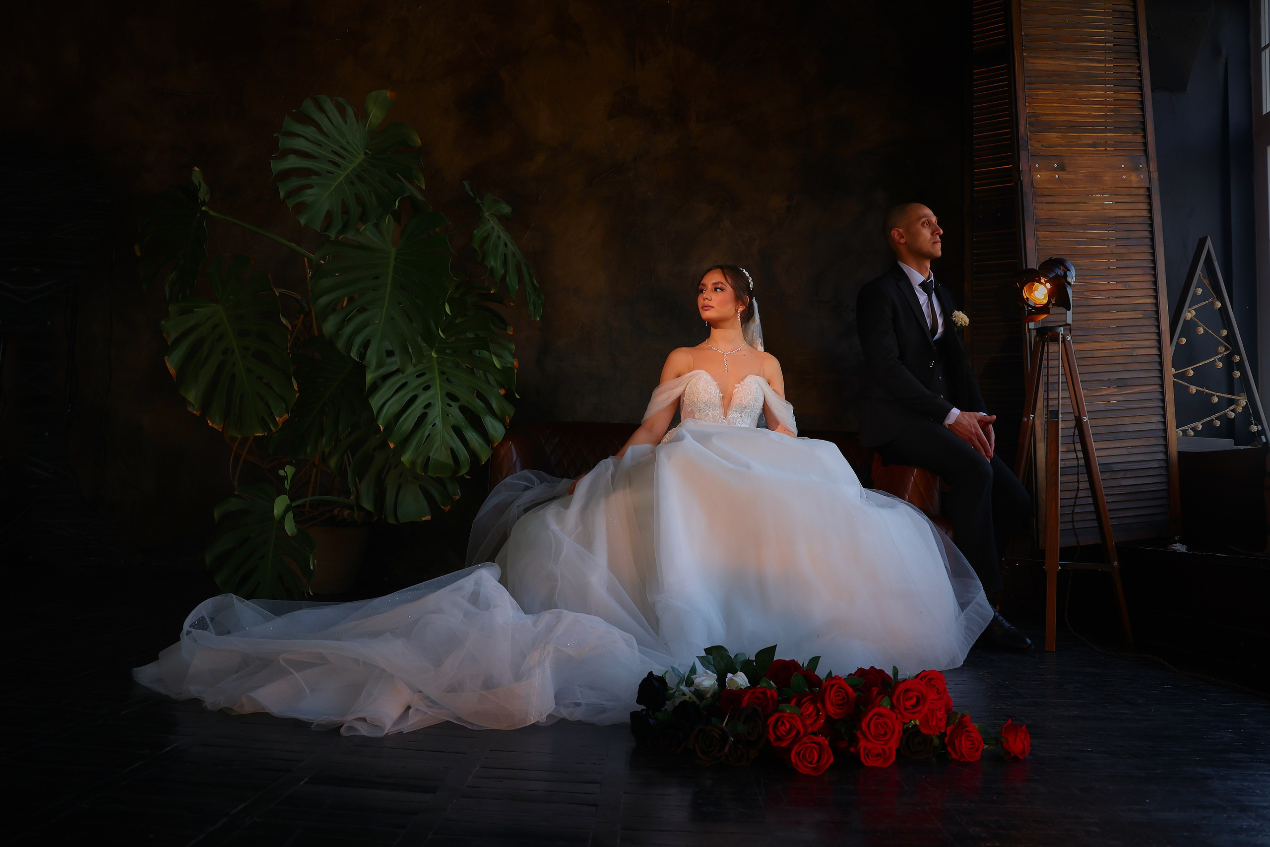 Профессиональные Свадебные фотографии в Самаре. Креативные свадебные фотографии в Самаре. Не как у всех свадебные фотографии в Самаре. Фотограф Олег Слеб в Самаре