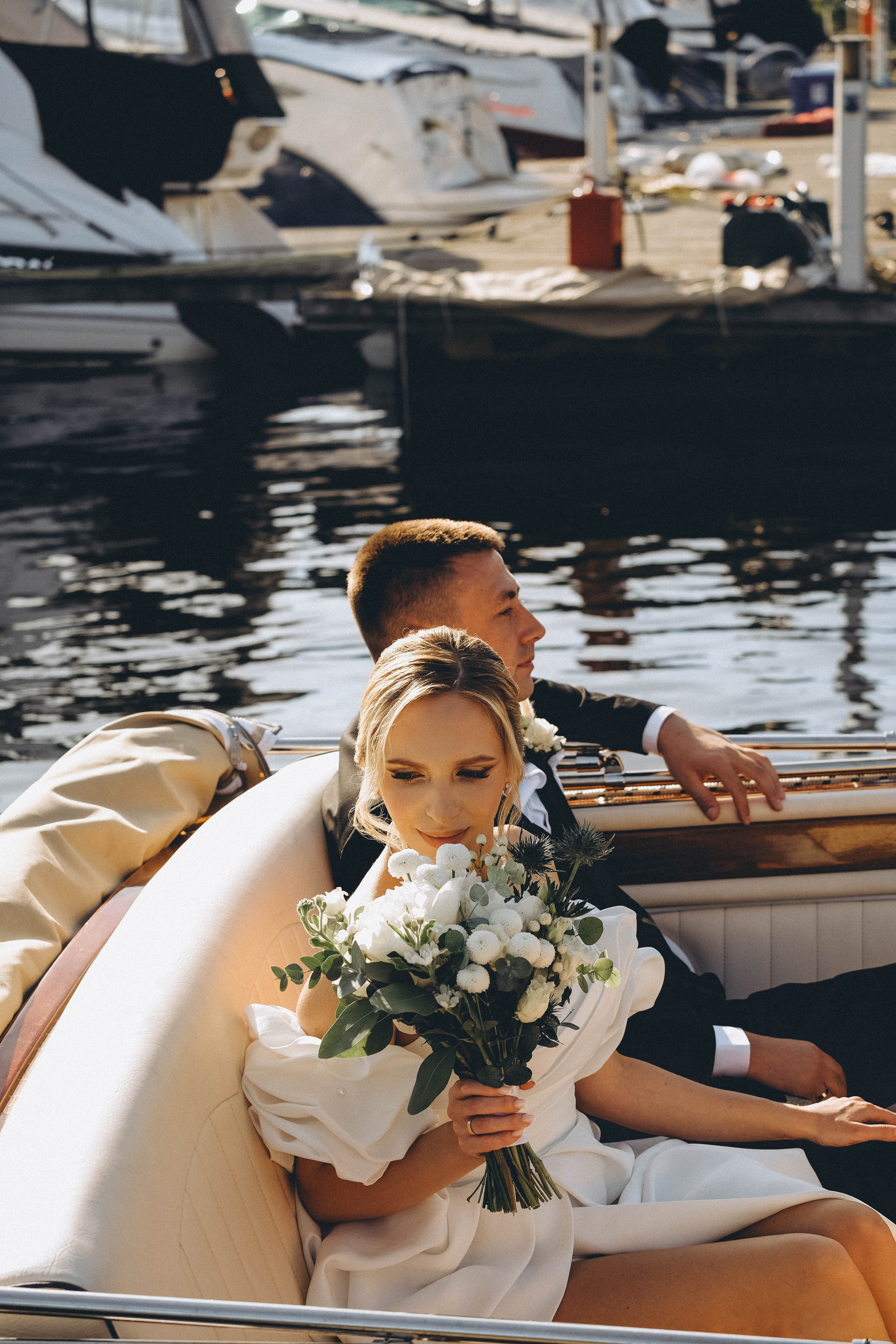 СВАДЕБГНАЯ ПРОГУЛКА ПО КАНАЛ САНКТ-ПЕТЕРБУРГА НА КАТЕРЕ. Профессиональный фотограф, Санкт-Петербург — Виктория Богомолова